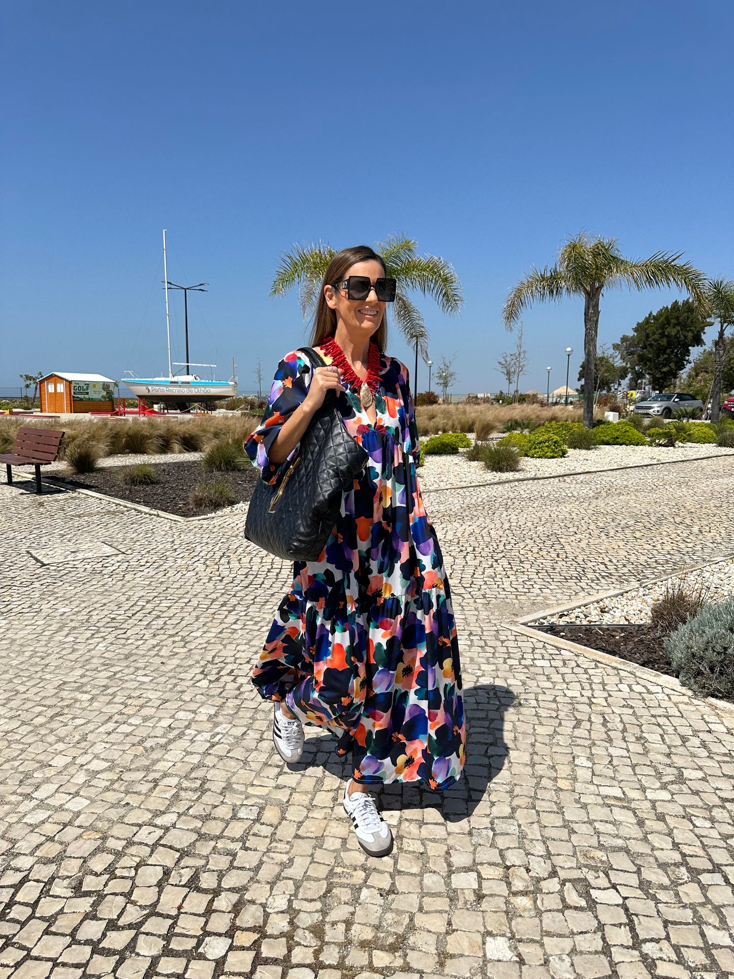 Vestido comprido com folho