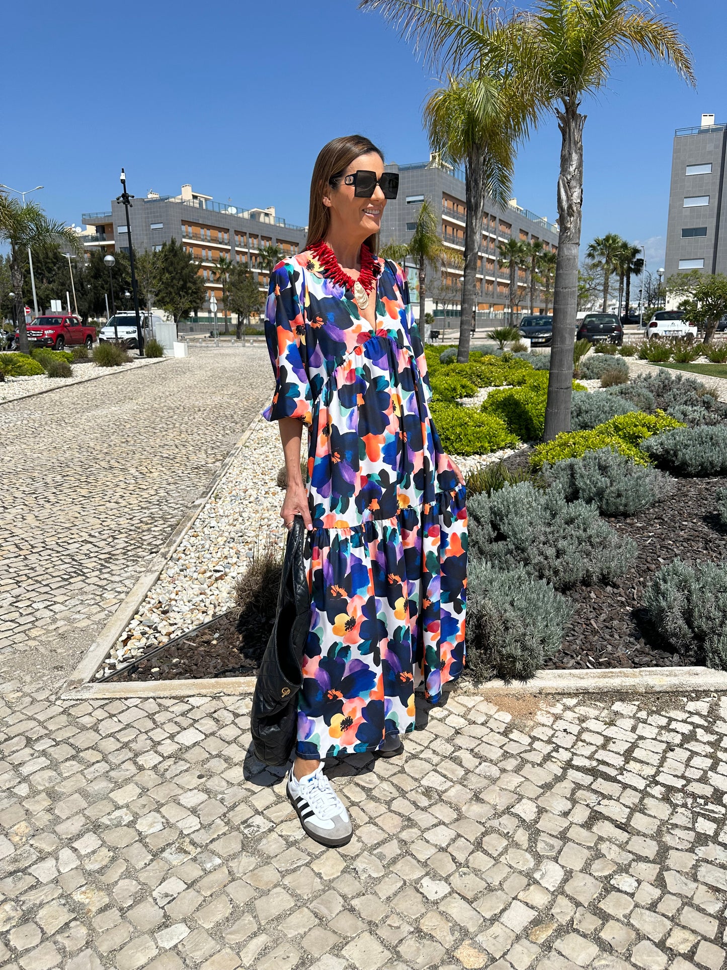 Vestido comprido com folho
