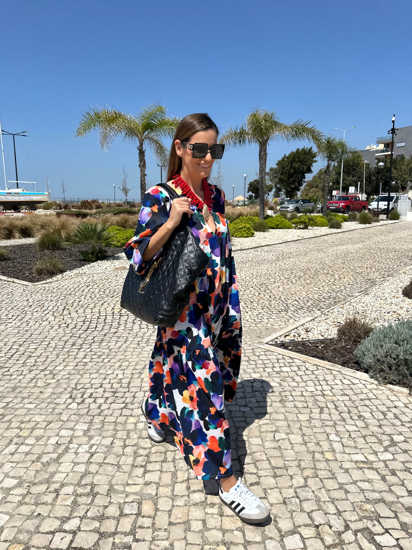 Vestido comprido com folho