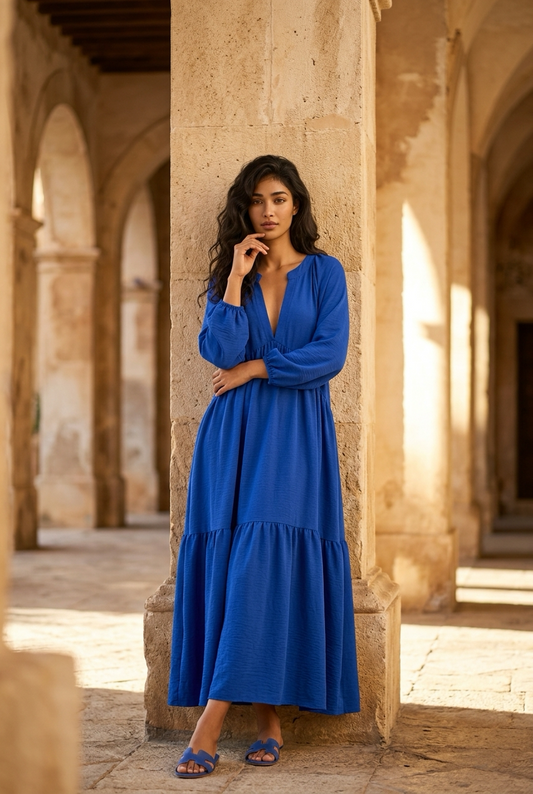 Vestido comprido azul com folho