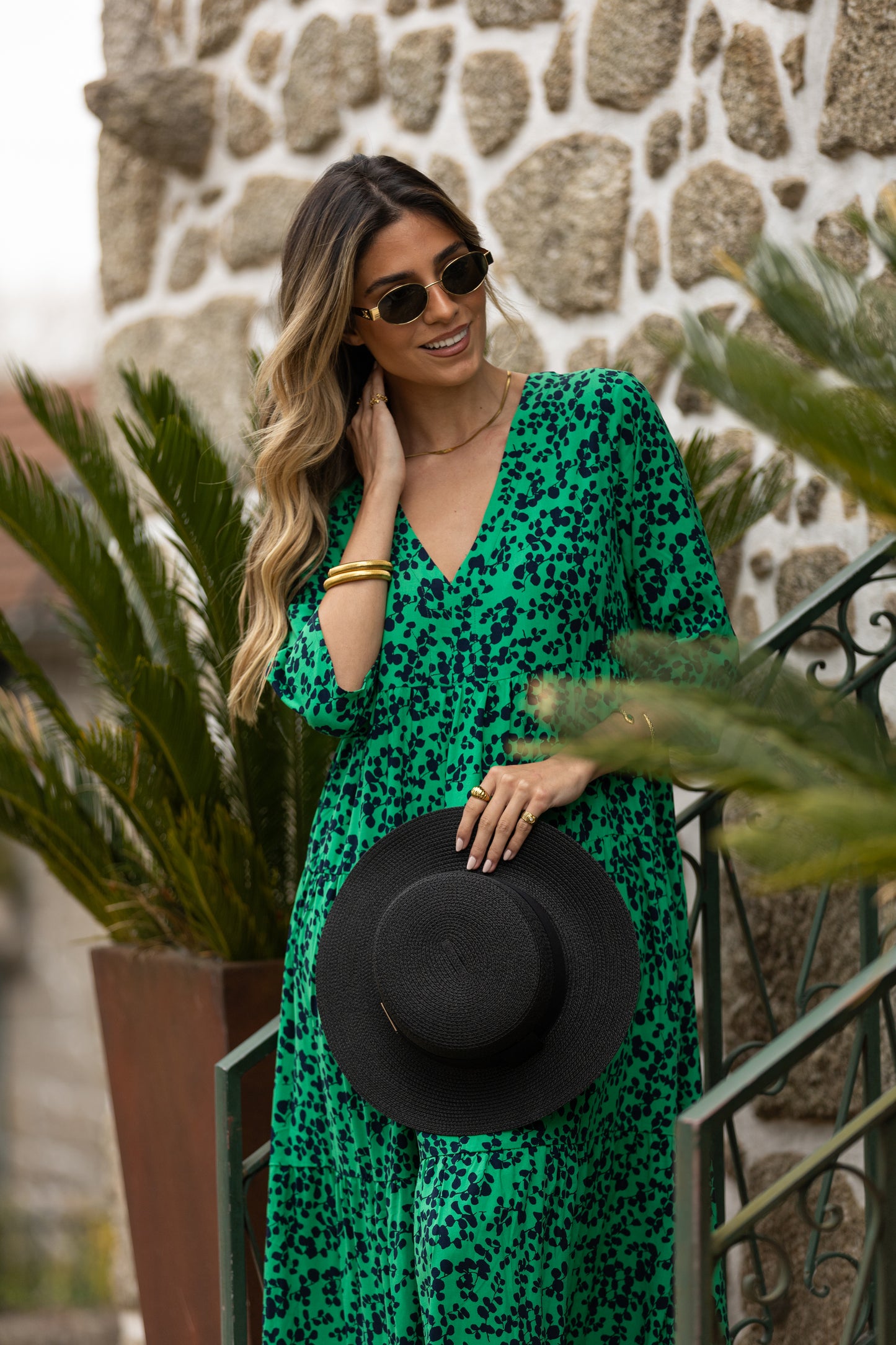Vestido comprido com folhos