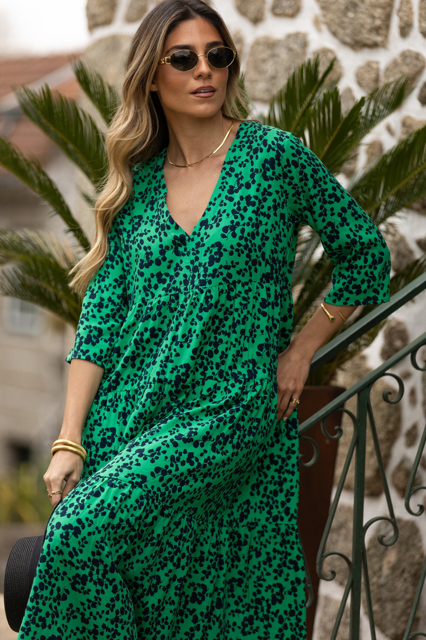 Vestido comprido com folhos