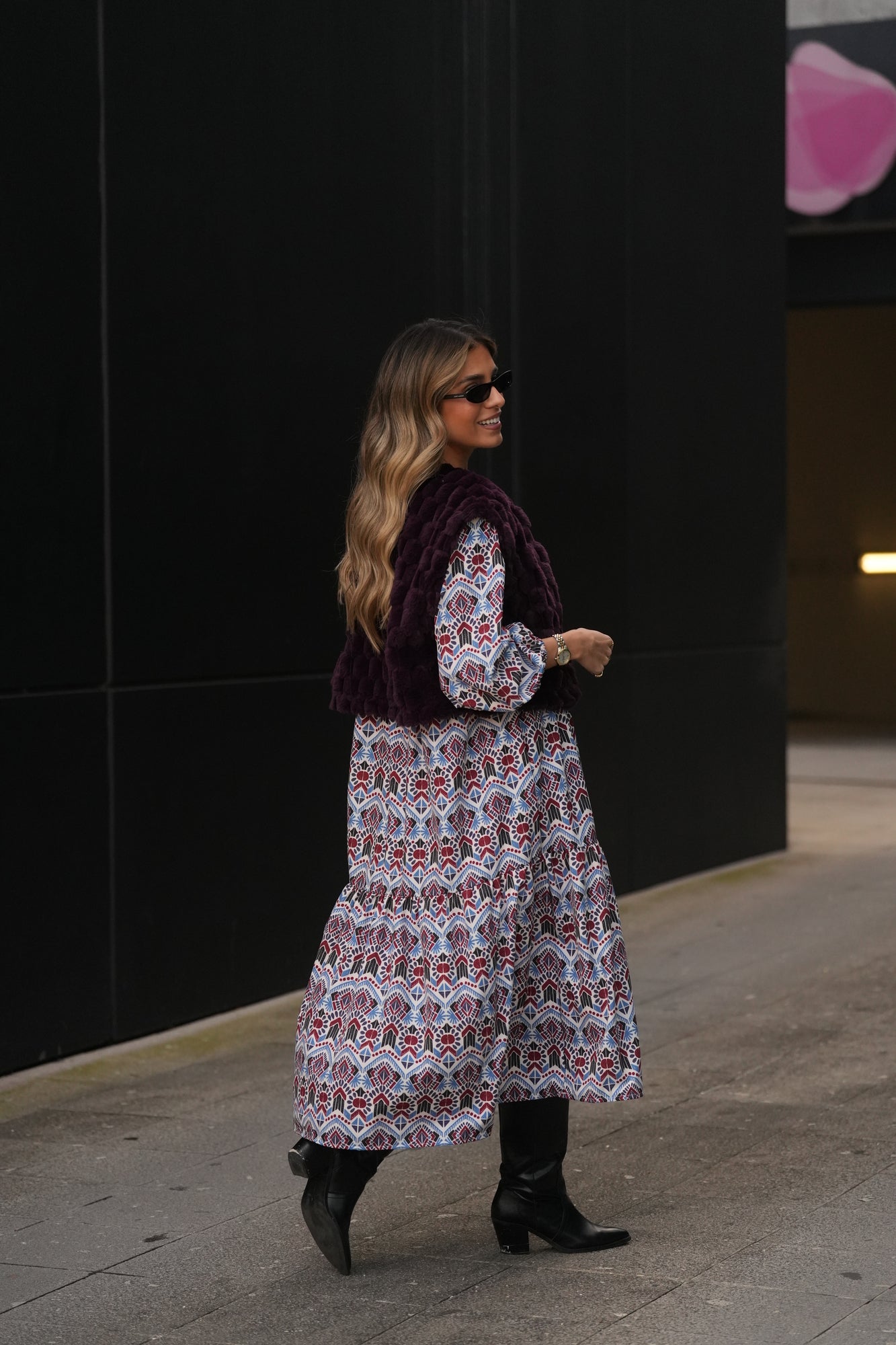 Vestido comprido com folhos