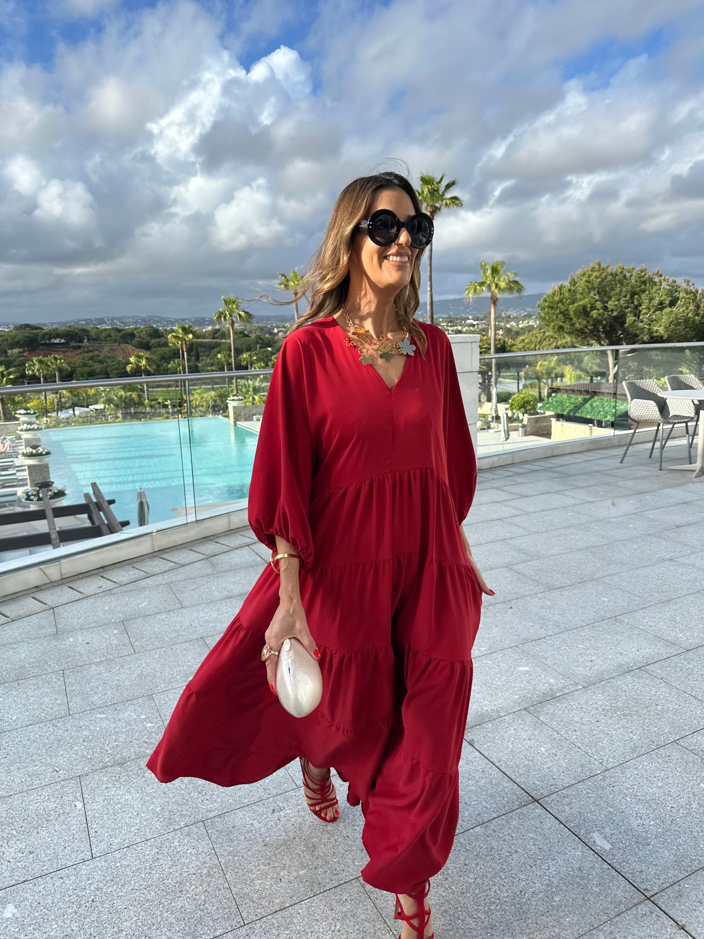 Vestido comprido vermelho com folhos