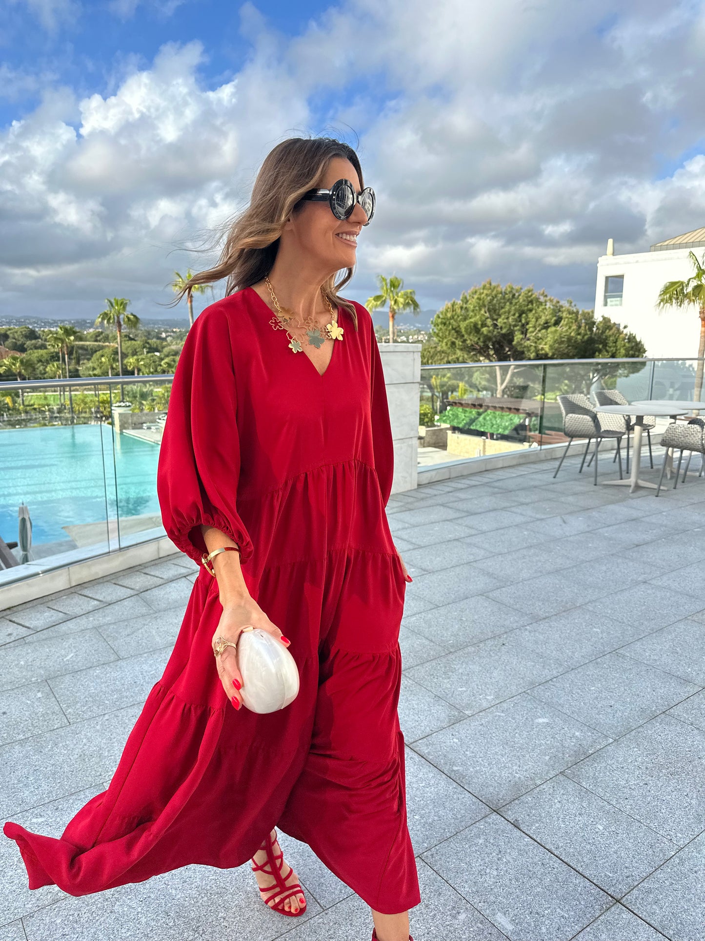 Vestido comprido vermelho com folhos