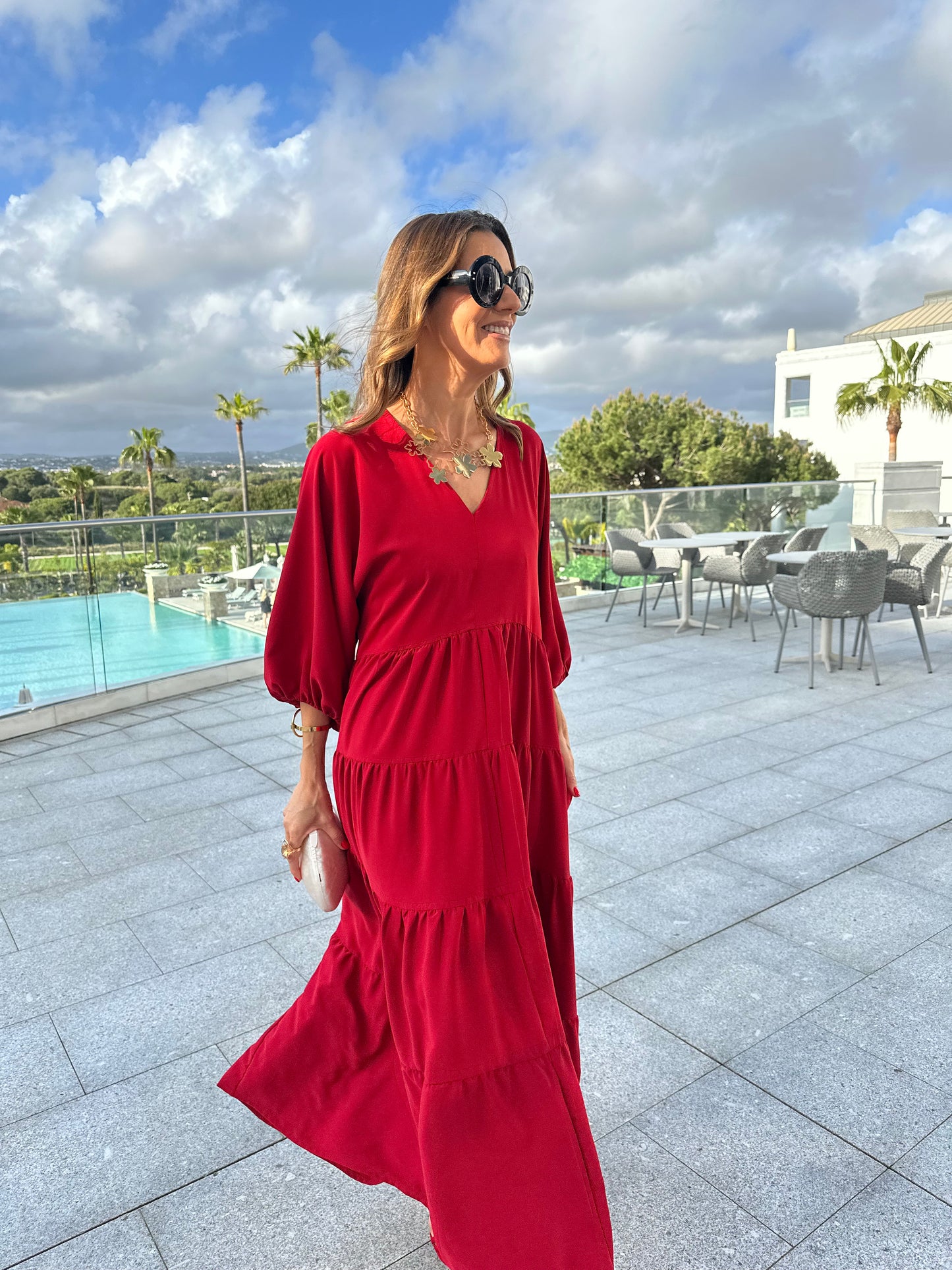 Vestido comprido vermelho com folhos