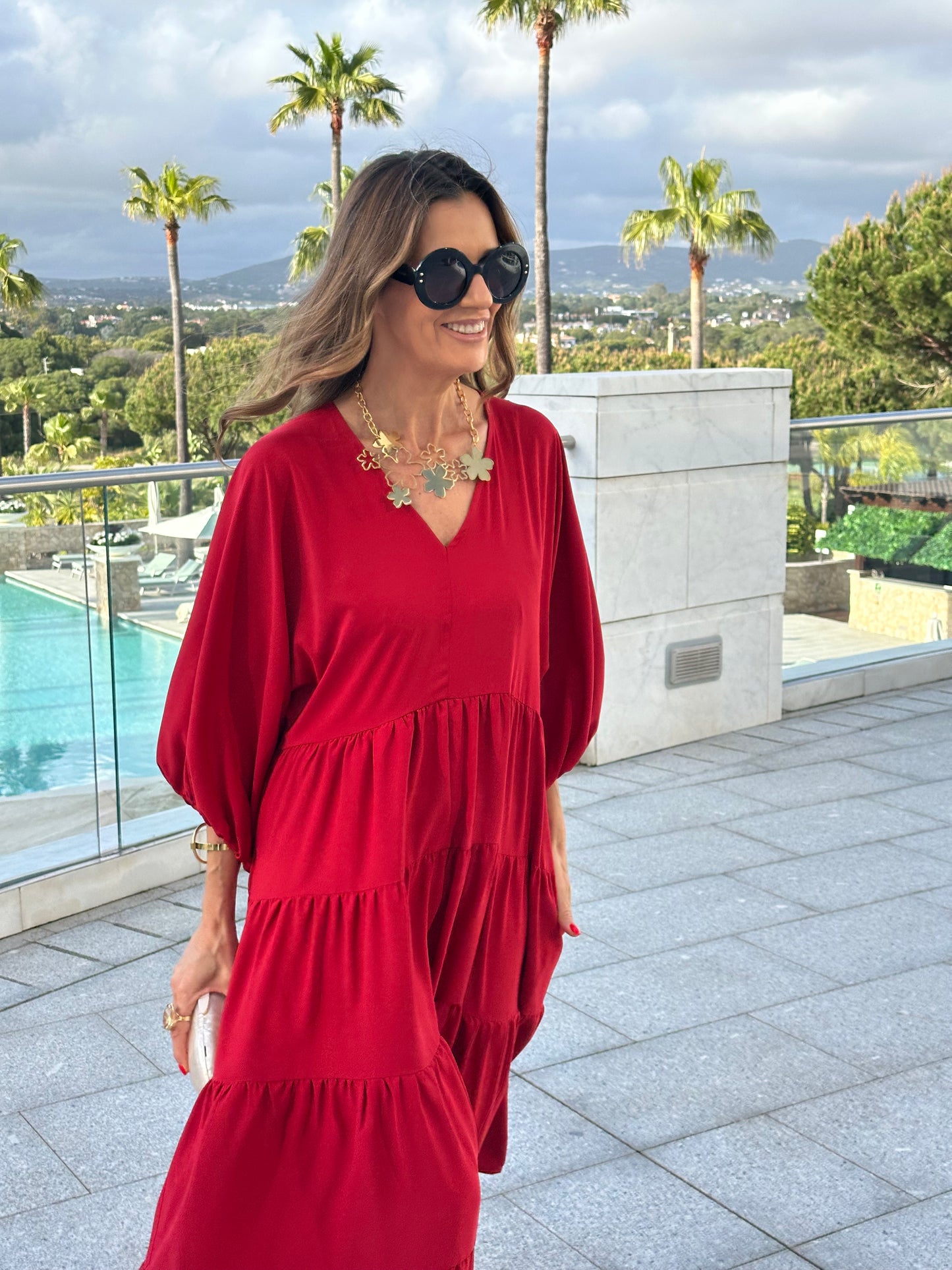 Vestido comprido vermelho com folhos
