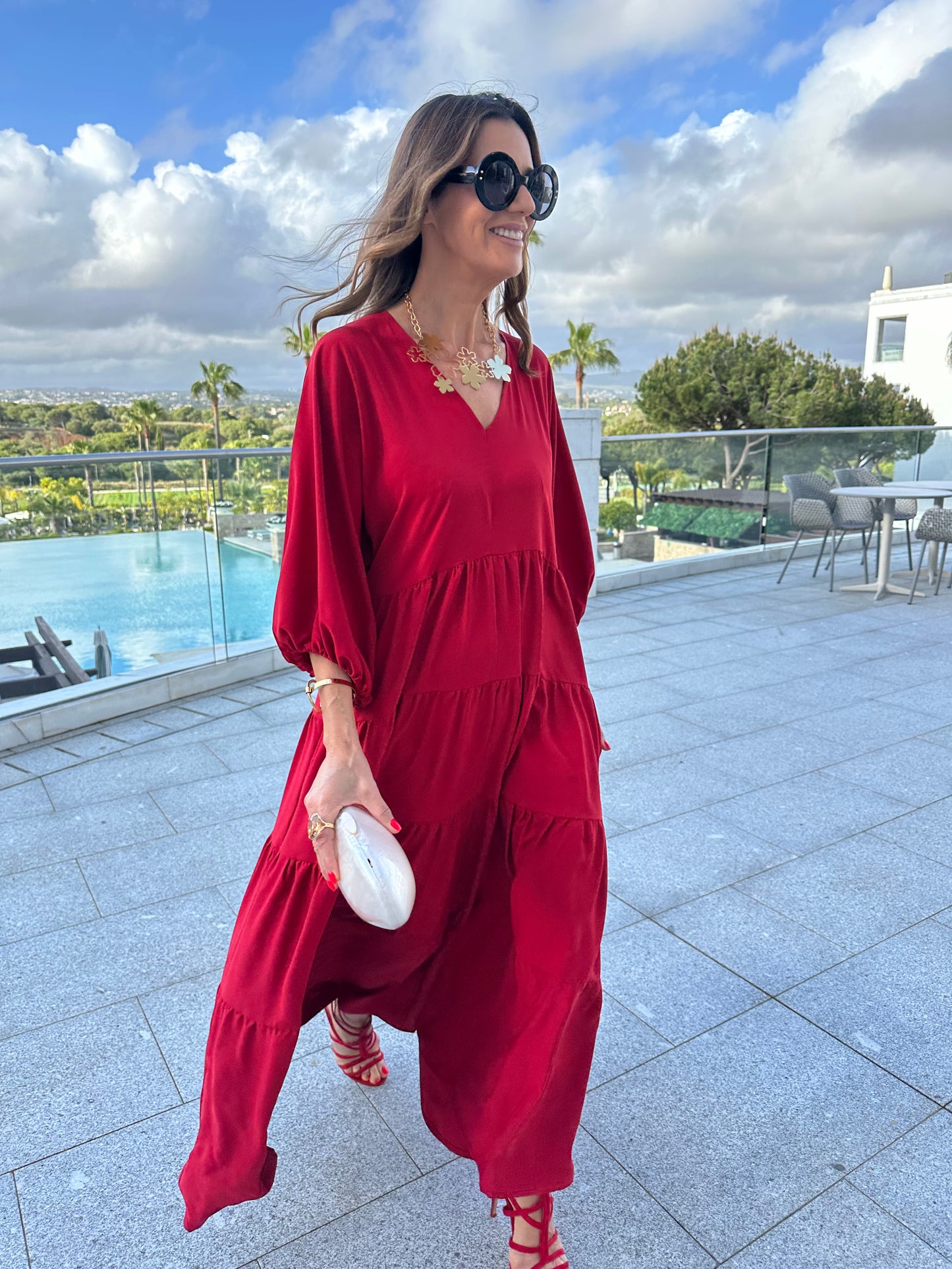 Vestido comprido vermelho com folhos