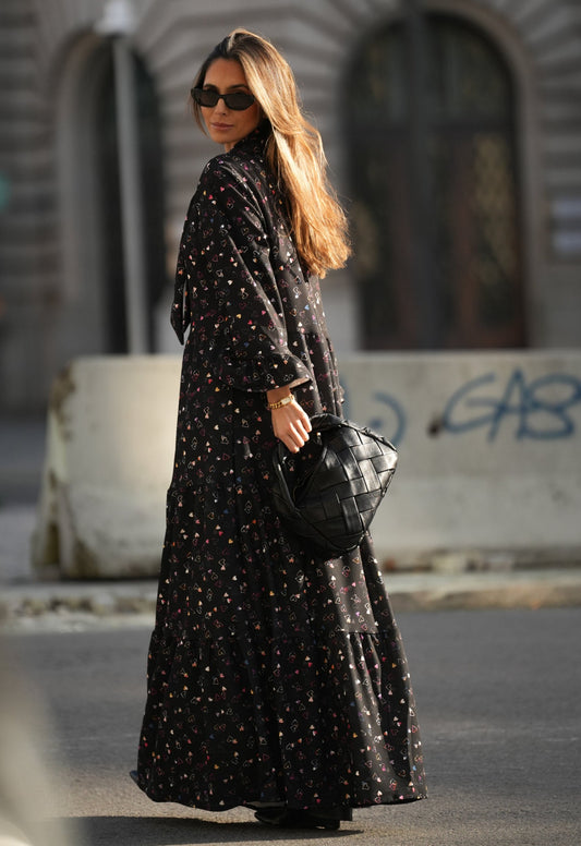 Dress with bow on the neckline