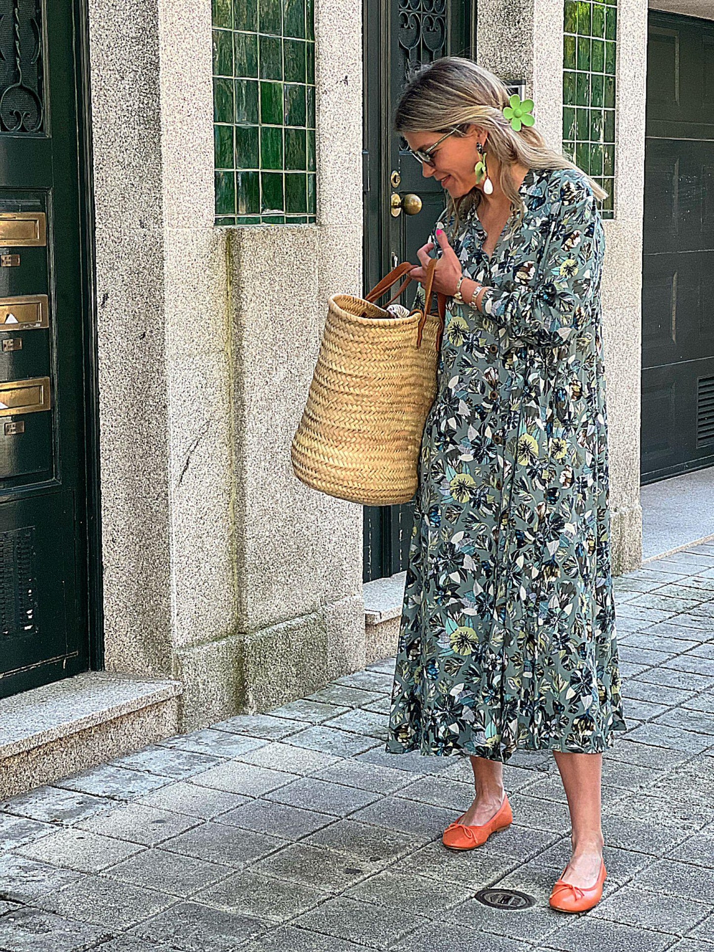 Vestido camiseiro com estampado floral