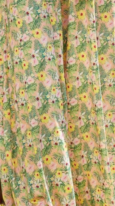 Robe avec nœud derrière