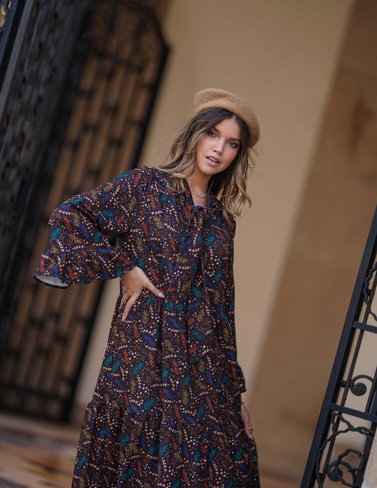 Dress with bow at the neckline