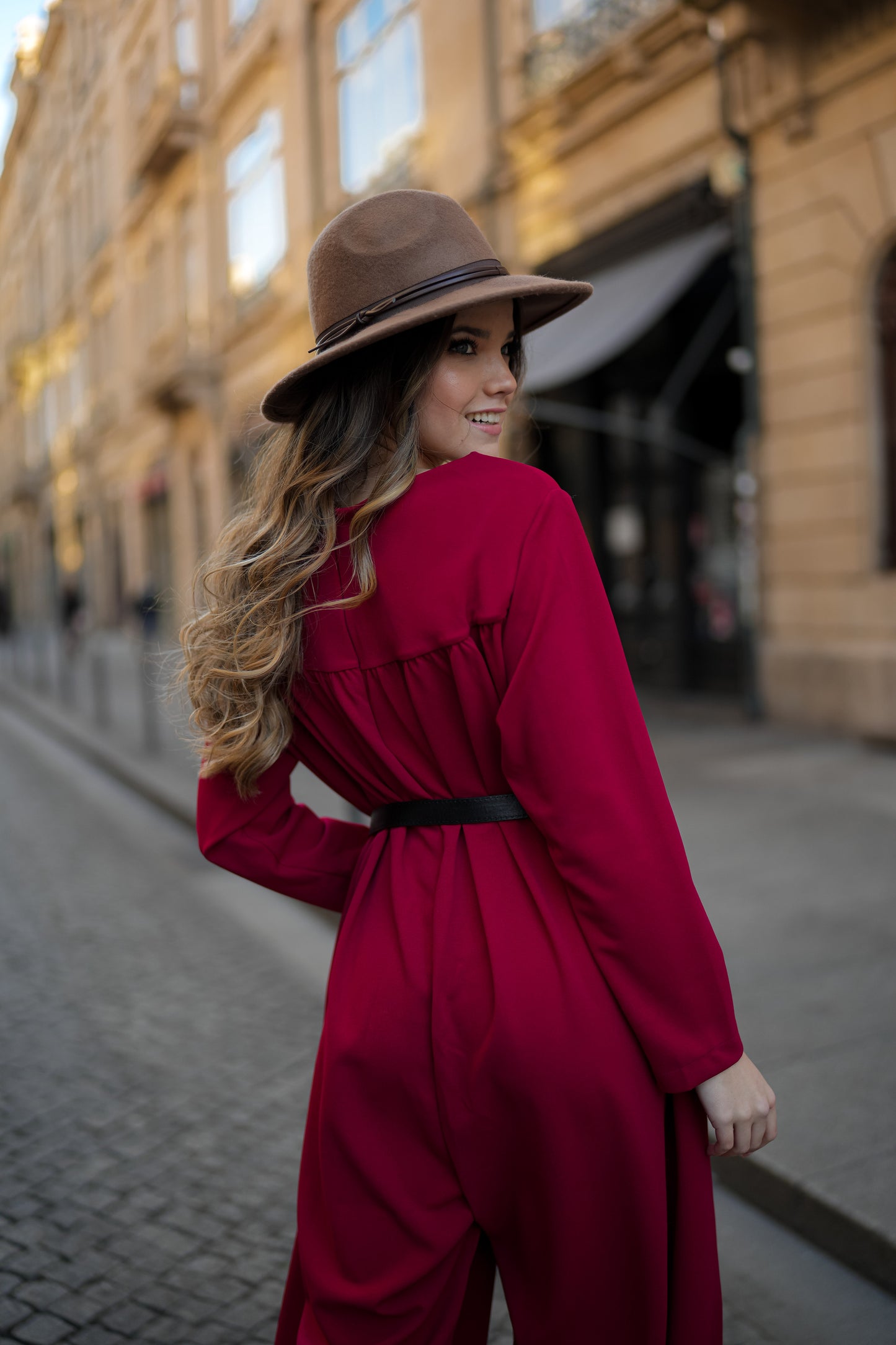 Mono largo con cremallera