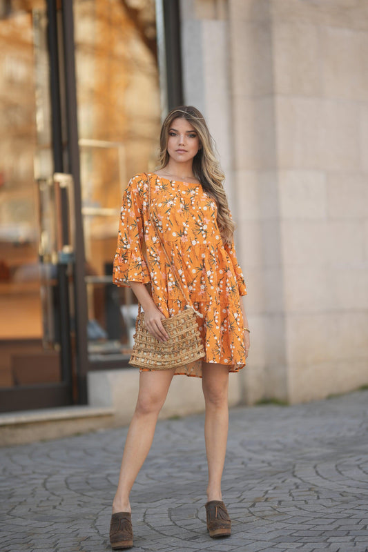 Short dress with ruffles
