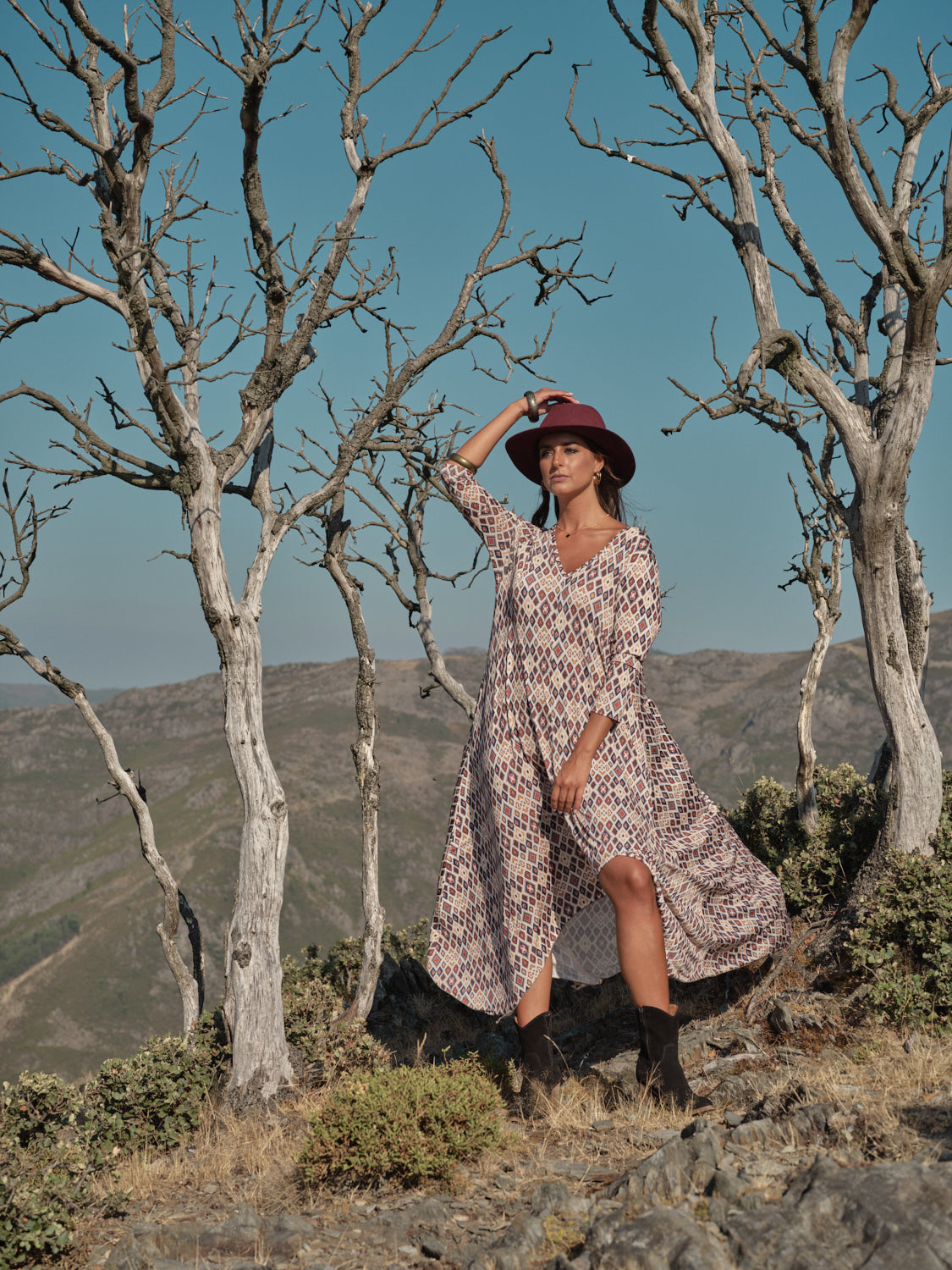 Vestido comprido em malha estampada