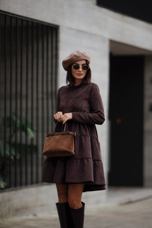 Vestido curto em veludo castanho