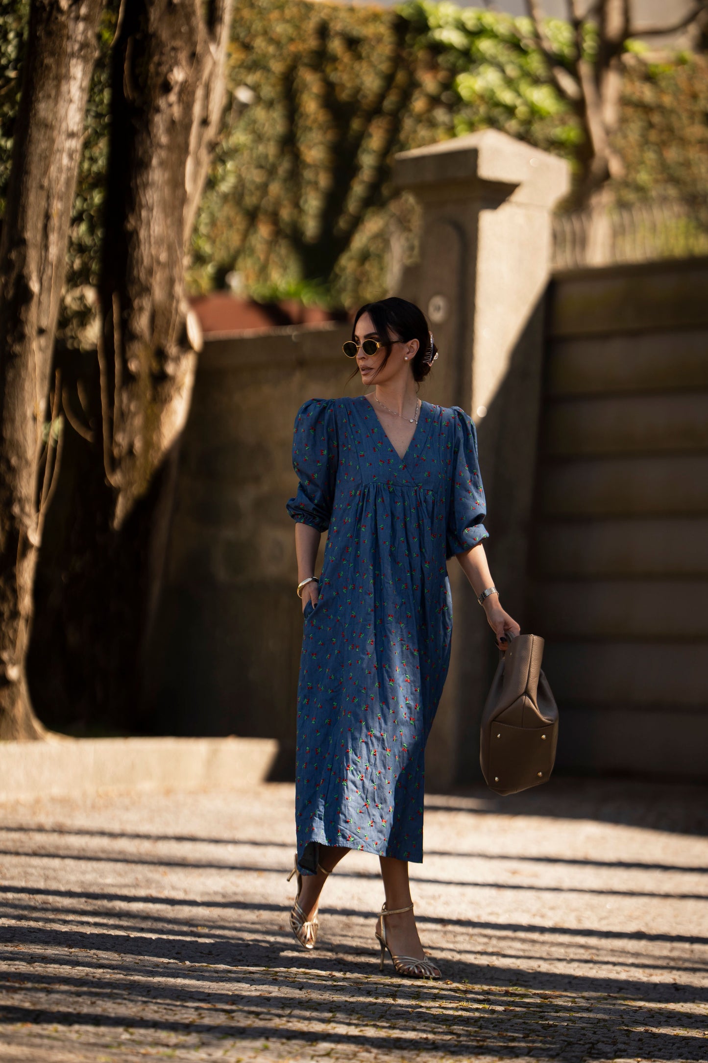 Vestido midi em ganga