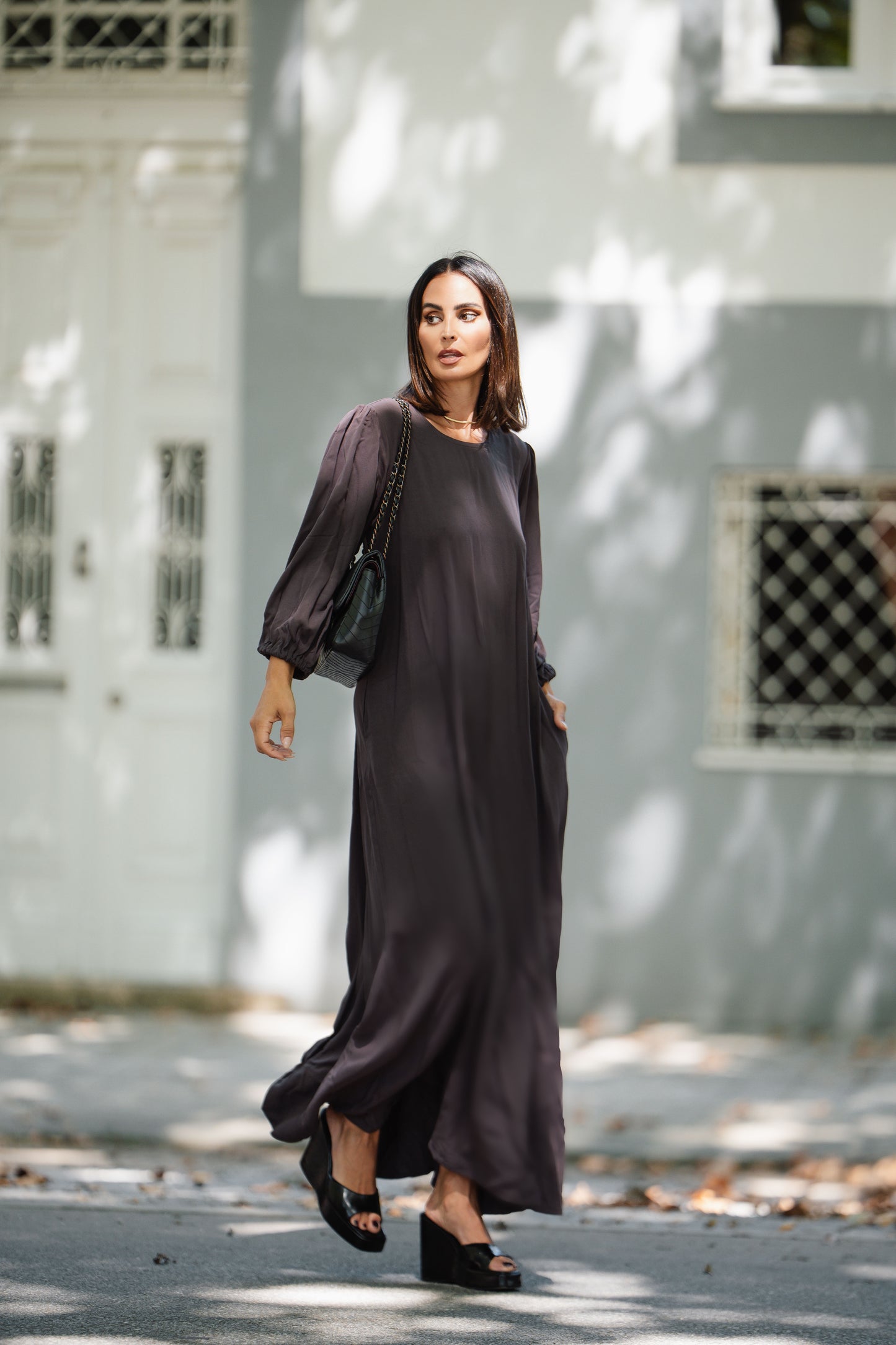 Vestido comprido em viscose castanho