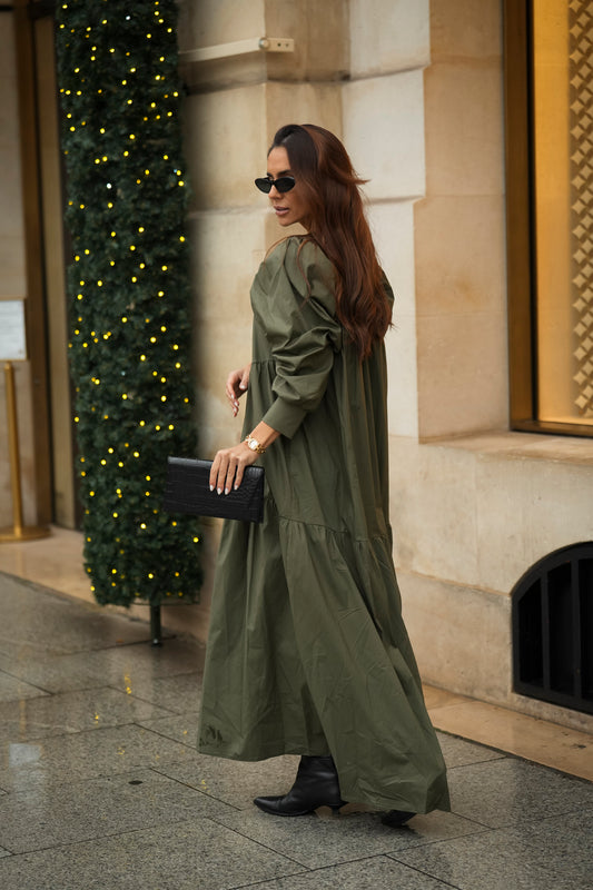 Vestido comprido com folho em verde