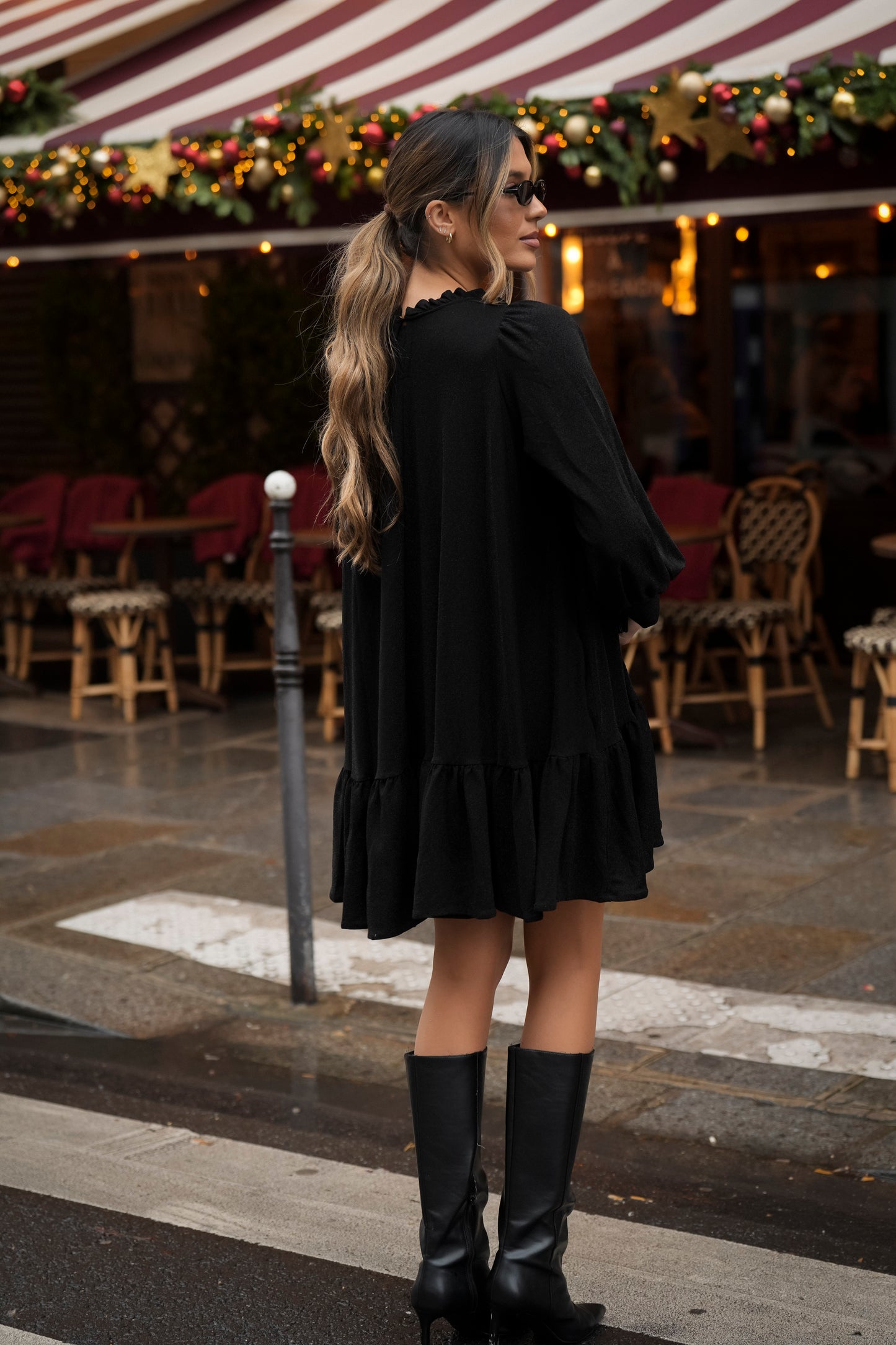 Short dress with printed knit