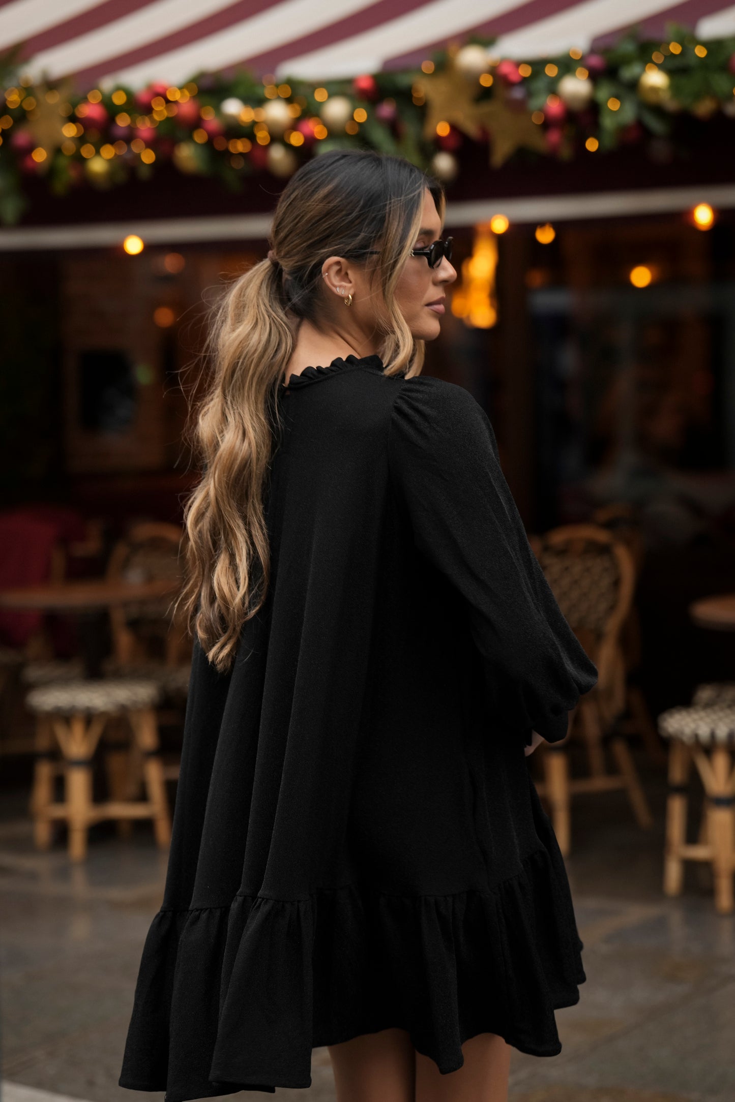 Short dress with printed knit