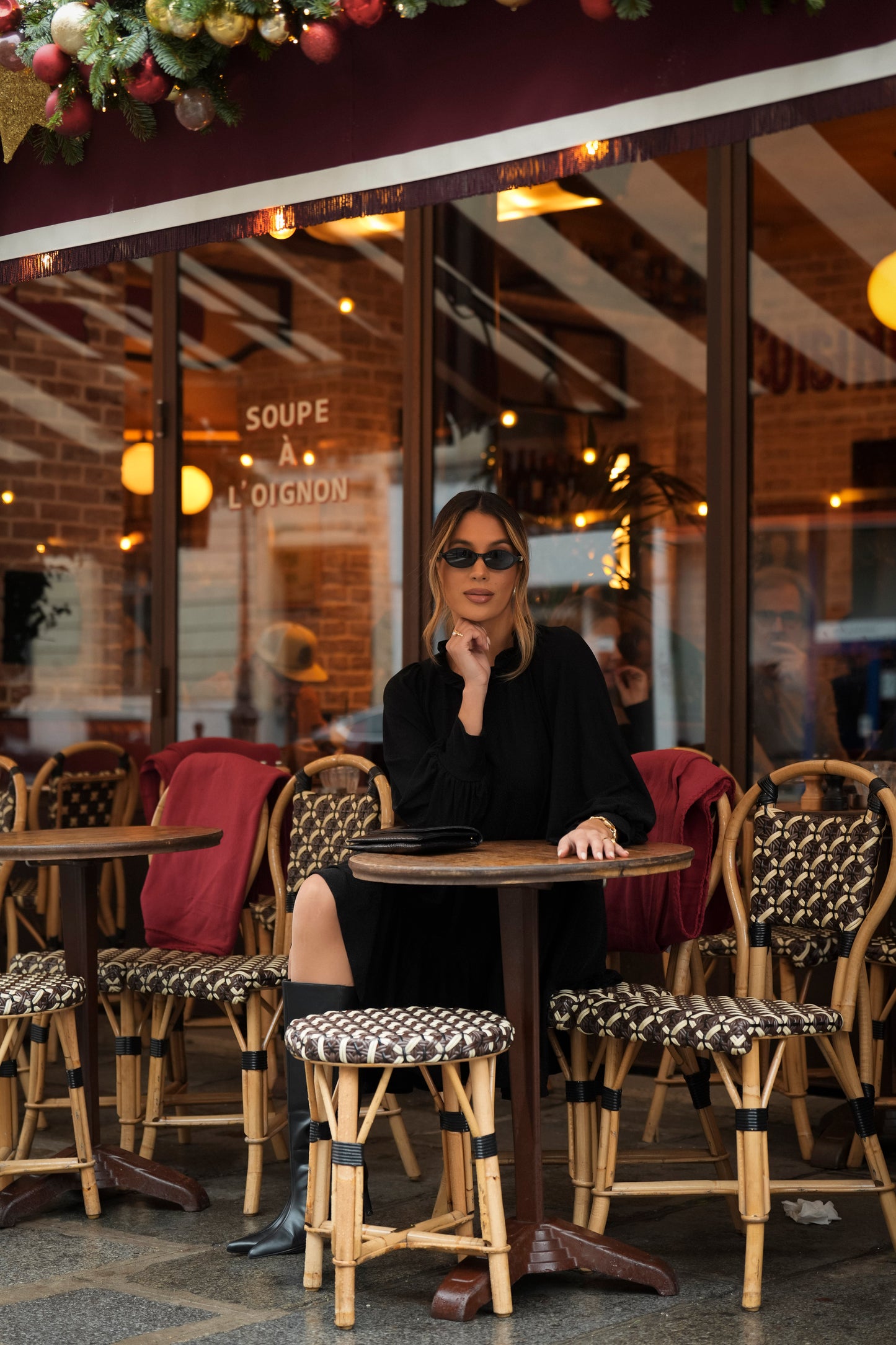 Short dress with printed knit