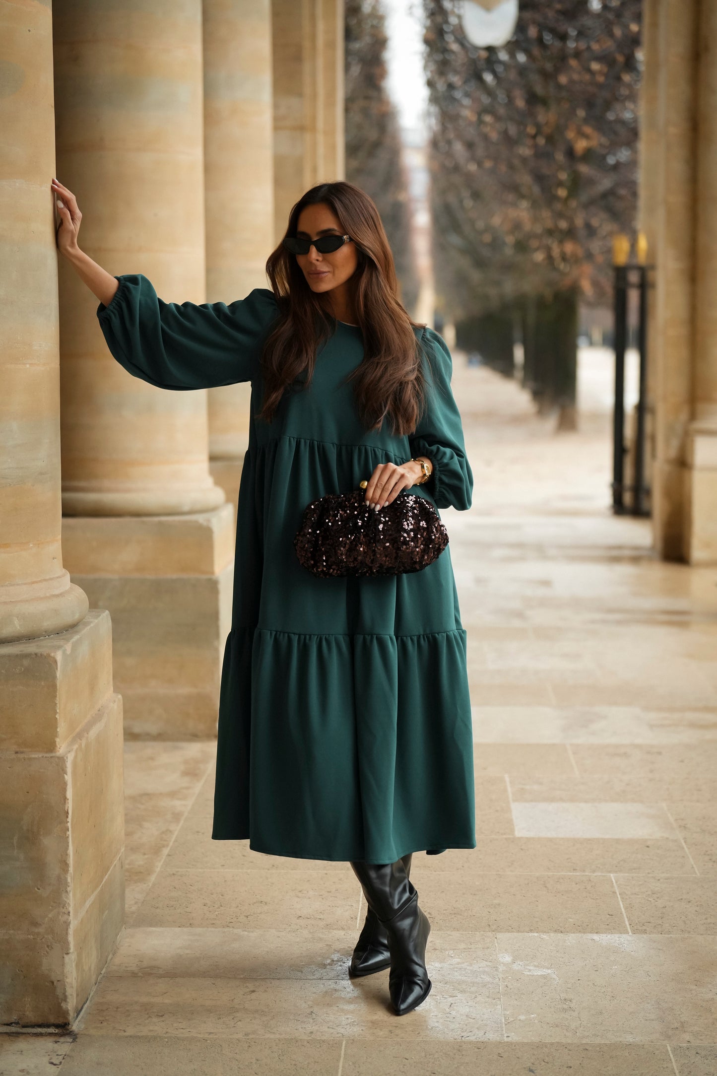 Vestido comprido com folhos em verde