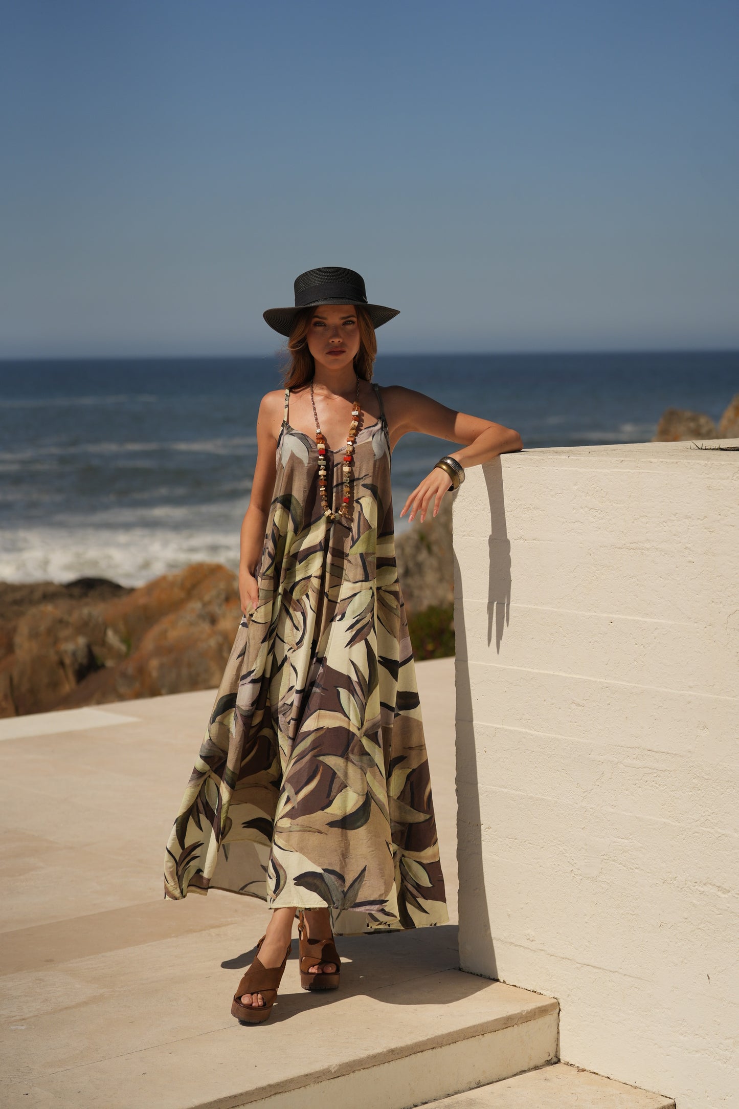 Vestido de alças comprido estampado