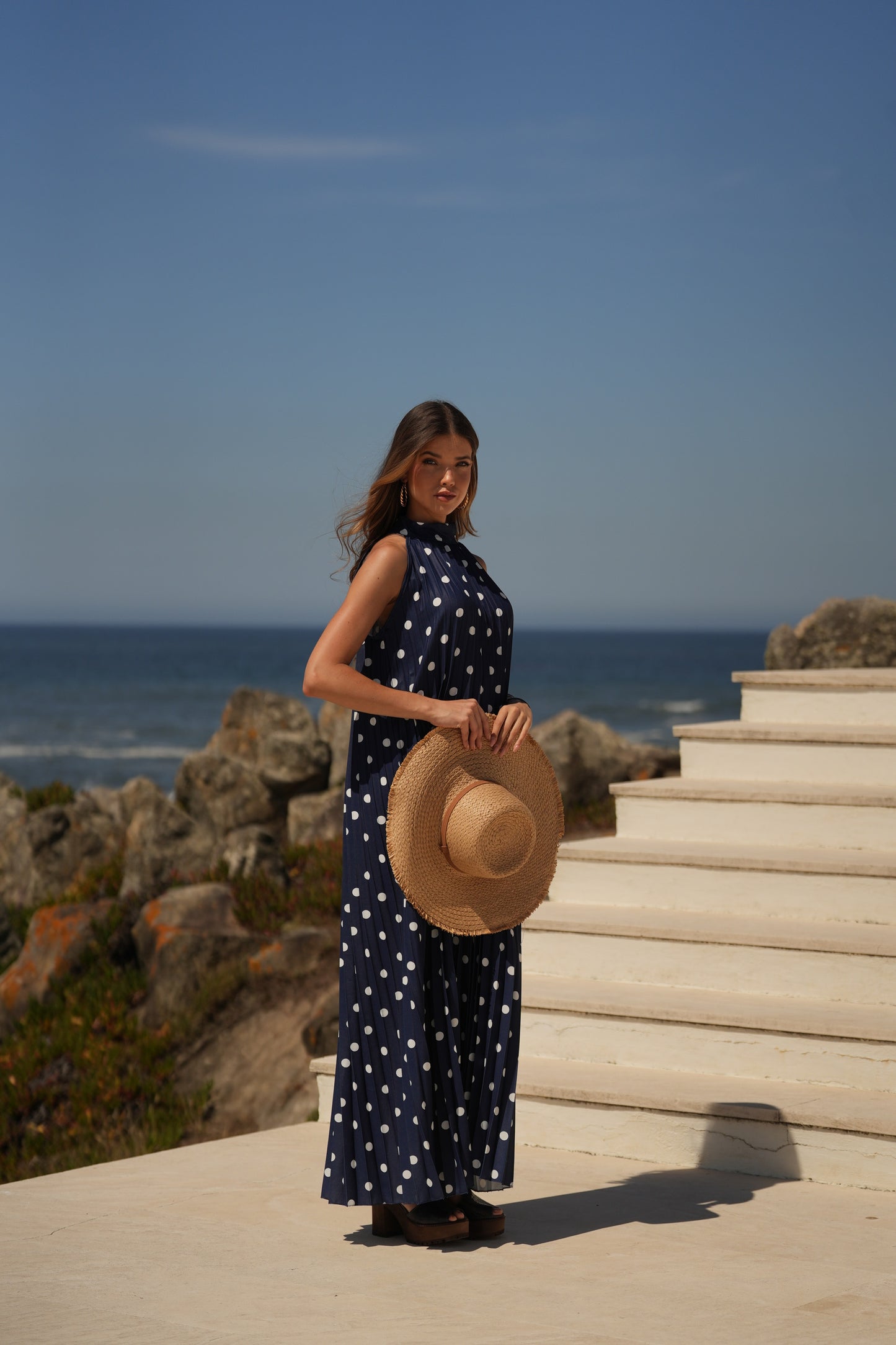 Vestido plisado estampado de lunares