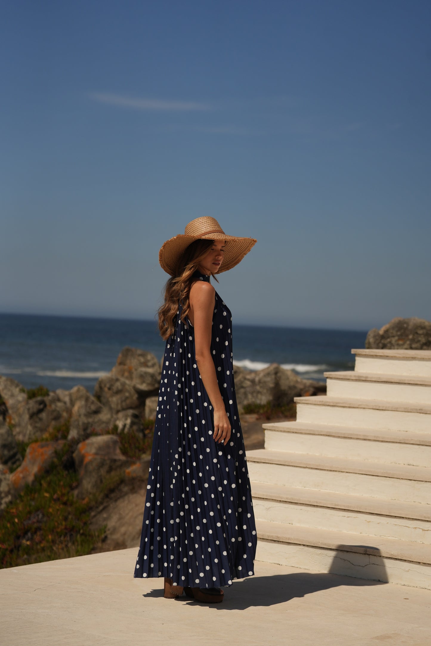Vestido plisado estampado de lunares