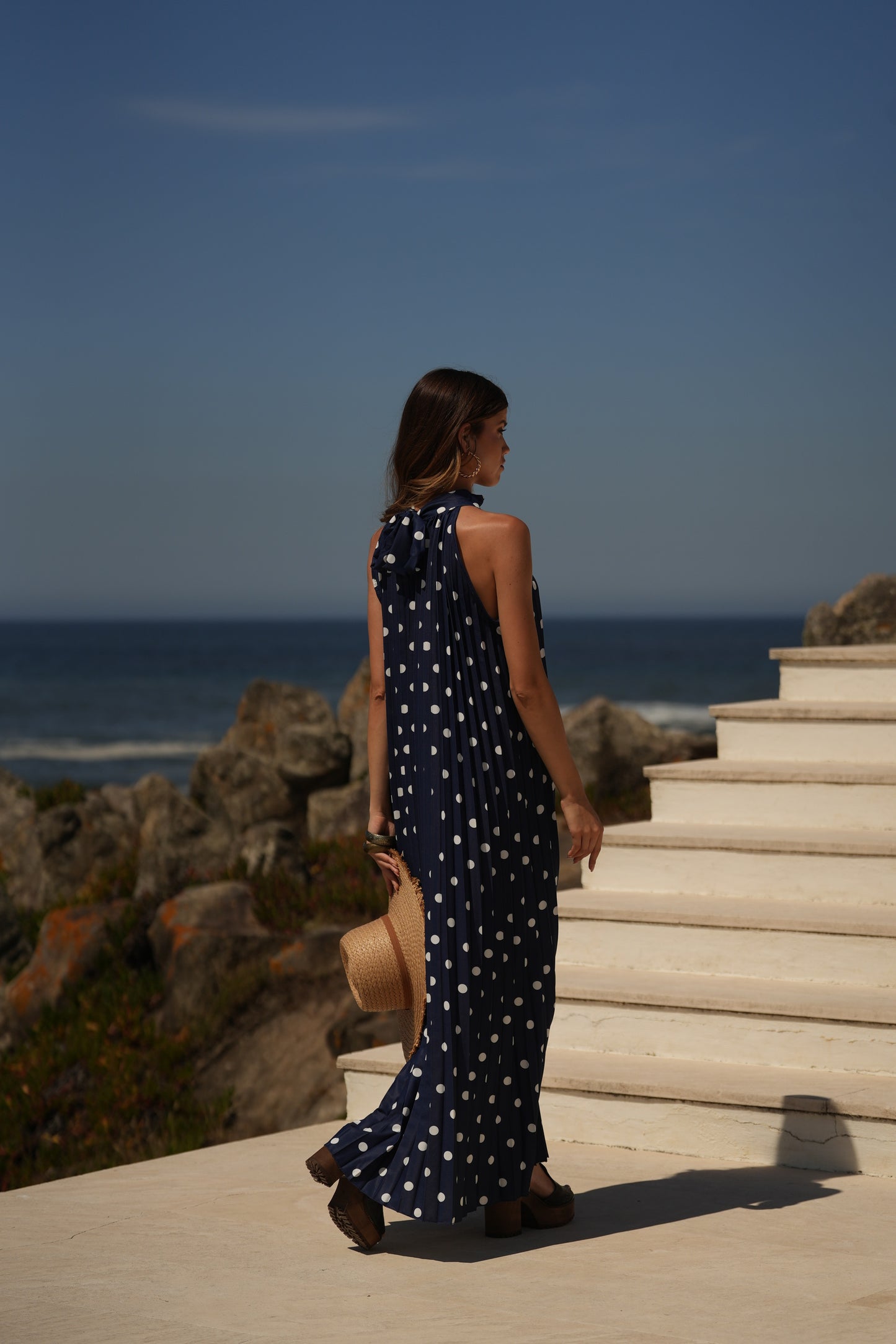 Vestido plisado estampado de lunares