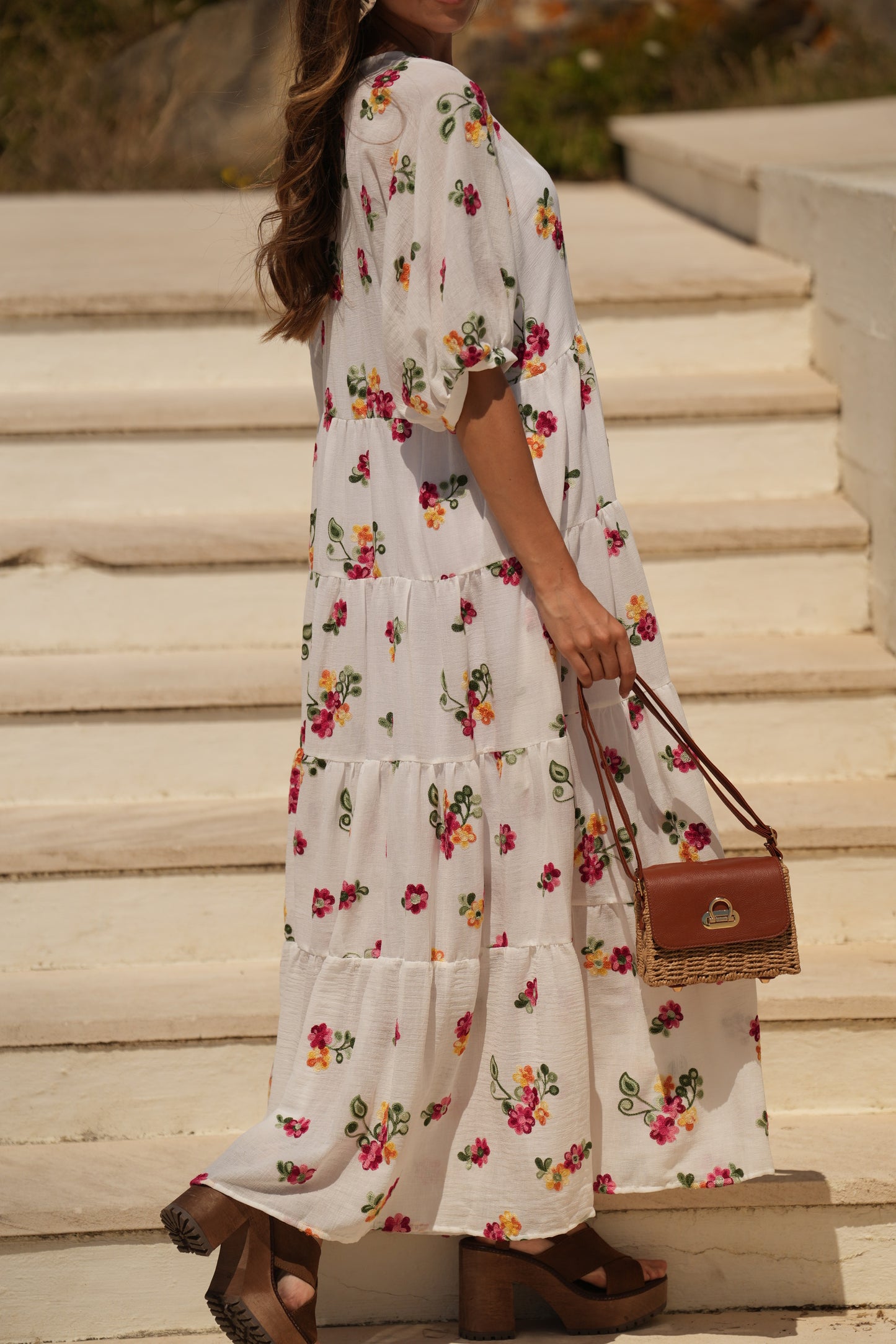 Vestido comprido branco com flores