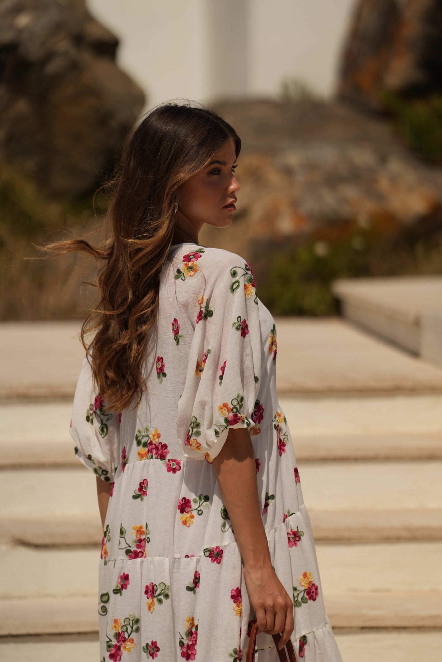 Vestido comprido branco com flores