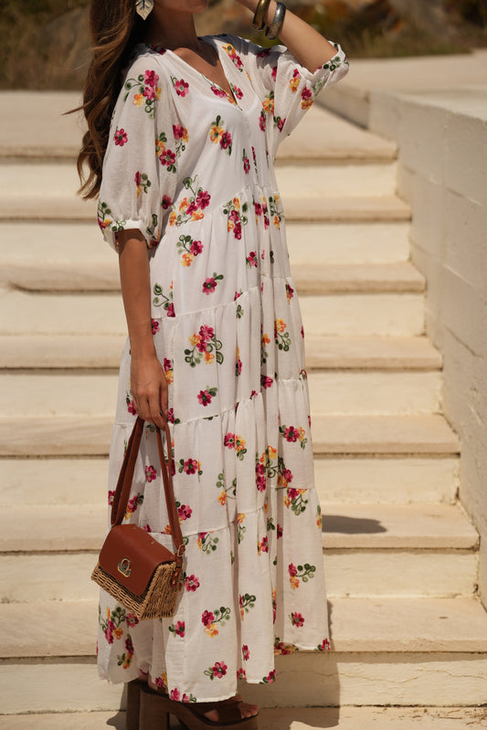 Vestido comprido branco com flores