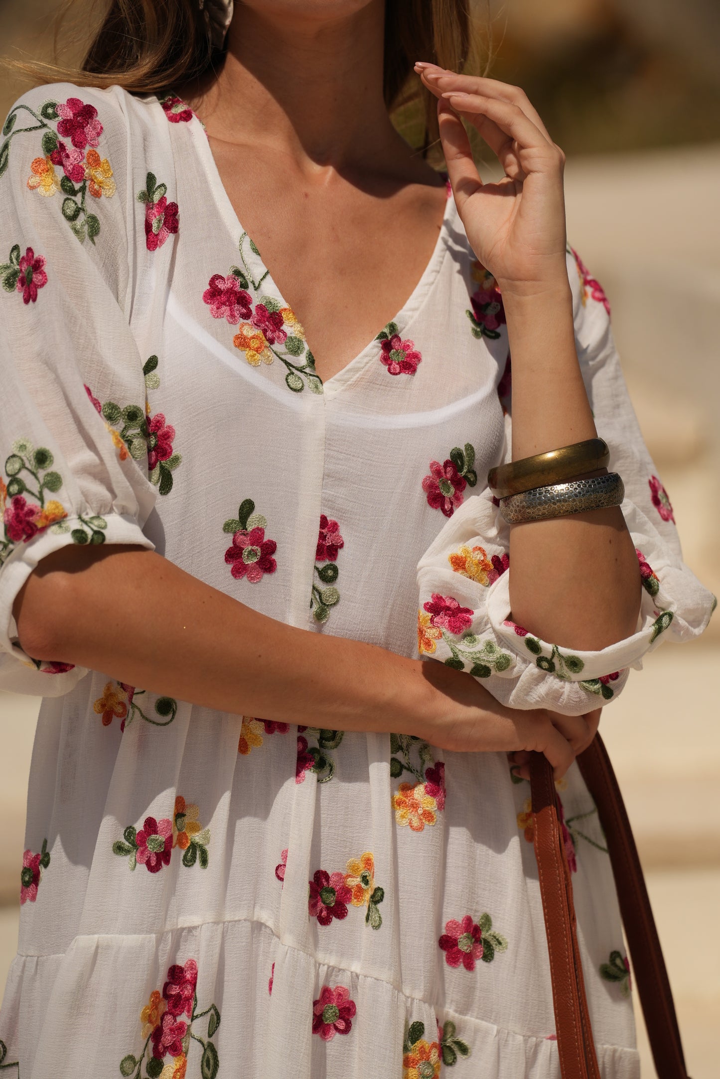 Vestido comprido branco com flores