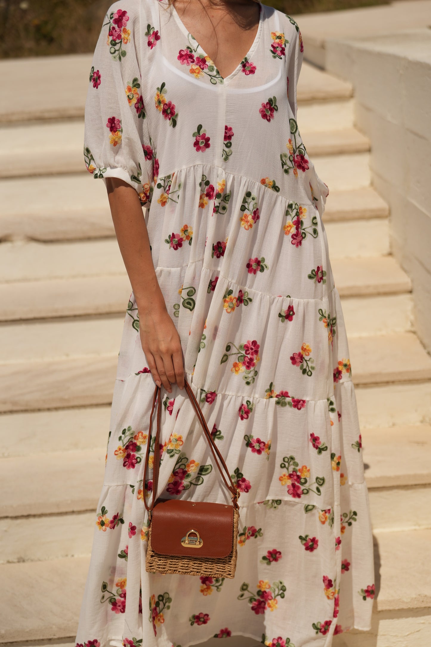 Vestido comprido branco com flores