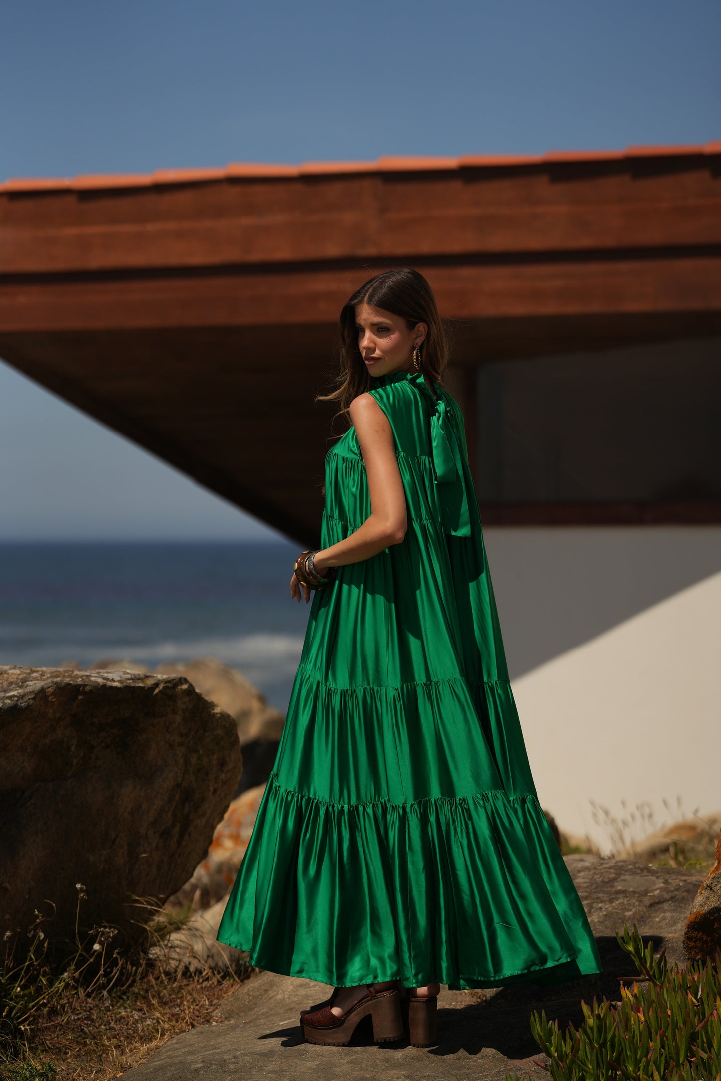 Vestido comprido em seda verde