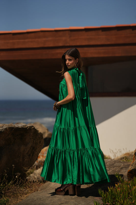 Vestido comprido em seda verde