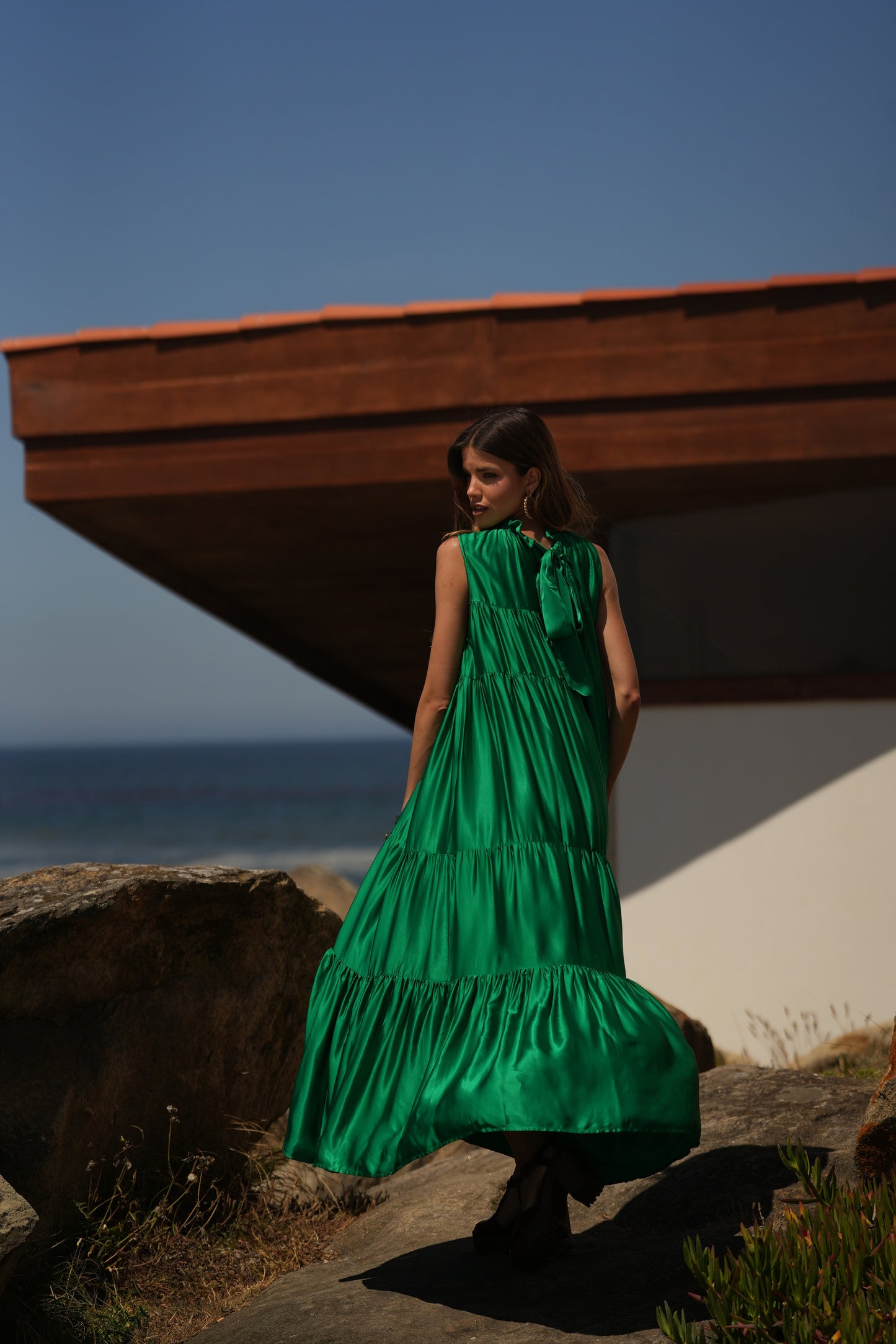 Vestido comprido em seda verde