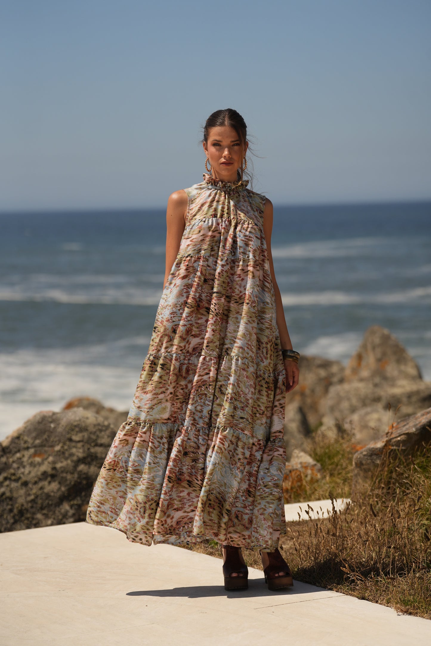 Vestido largo de seda estampada