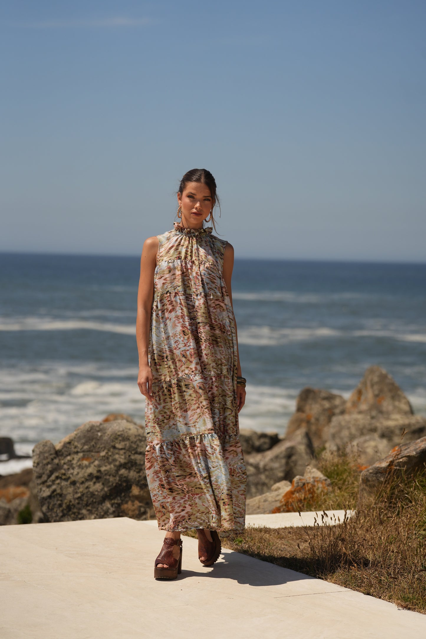 Vestido largo de seda estampada