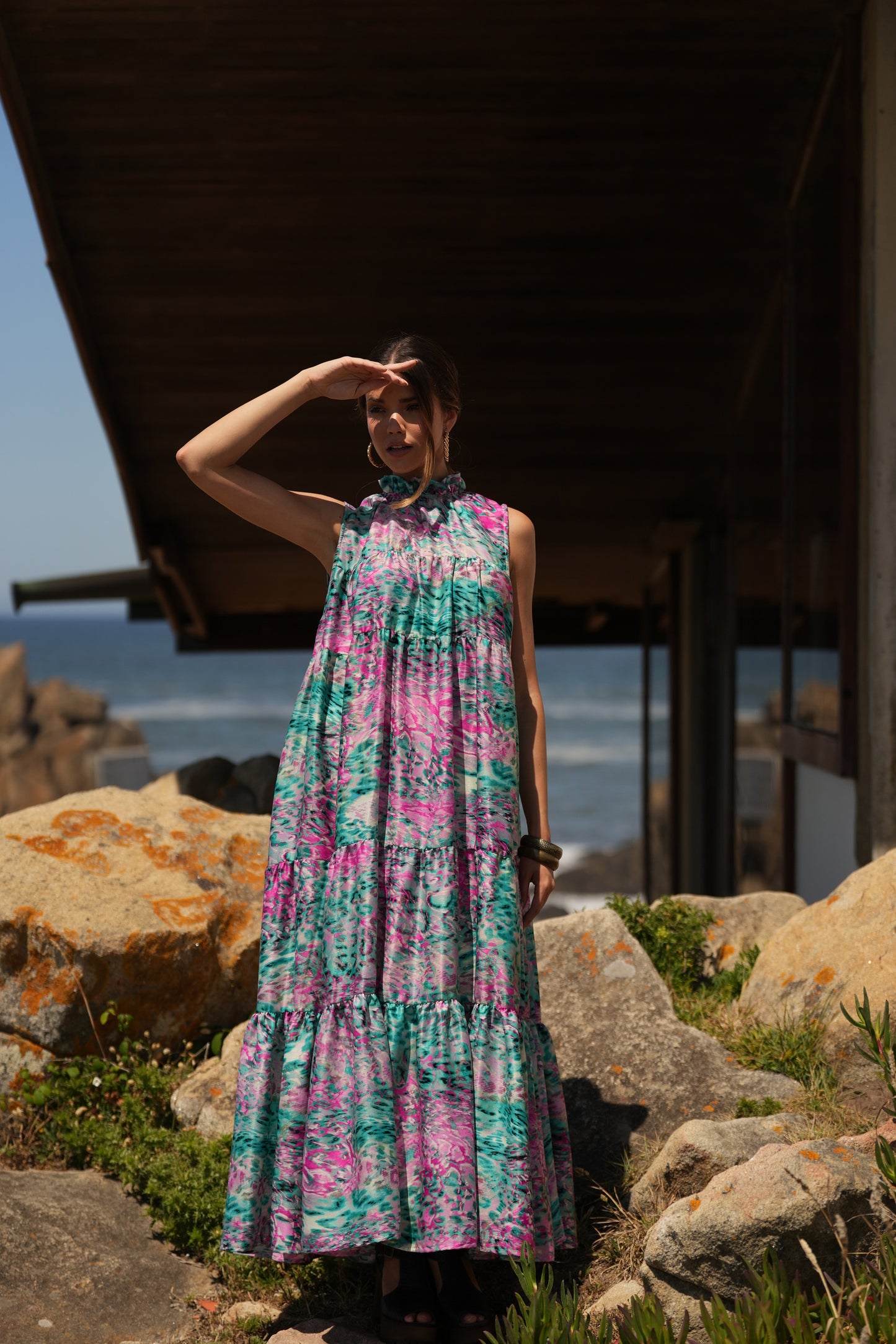 Vestido comprido em seda estampada