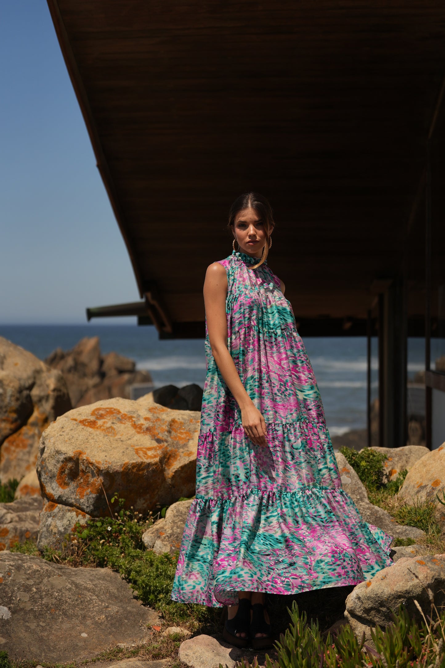 Vestido comprido em seda estampada
