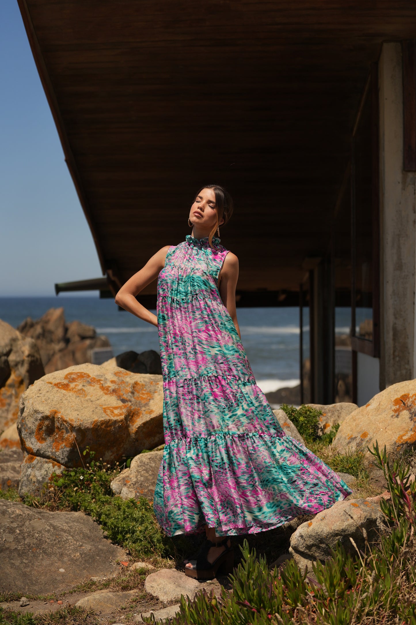 Vestido comprido em seda estampada