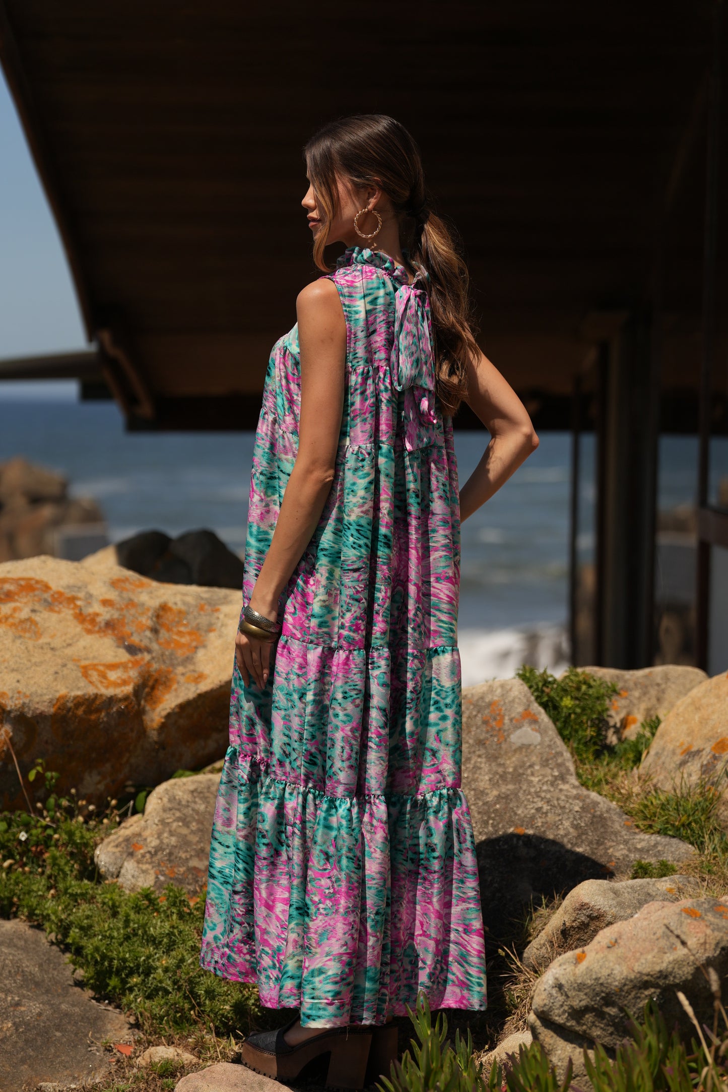 Vestido comprido em seda estampada