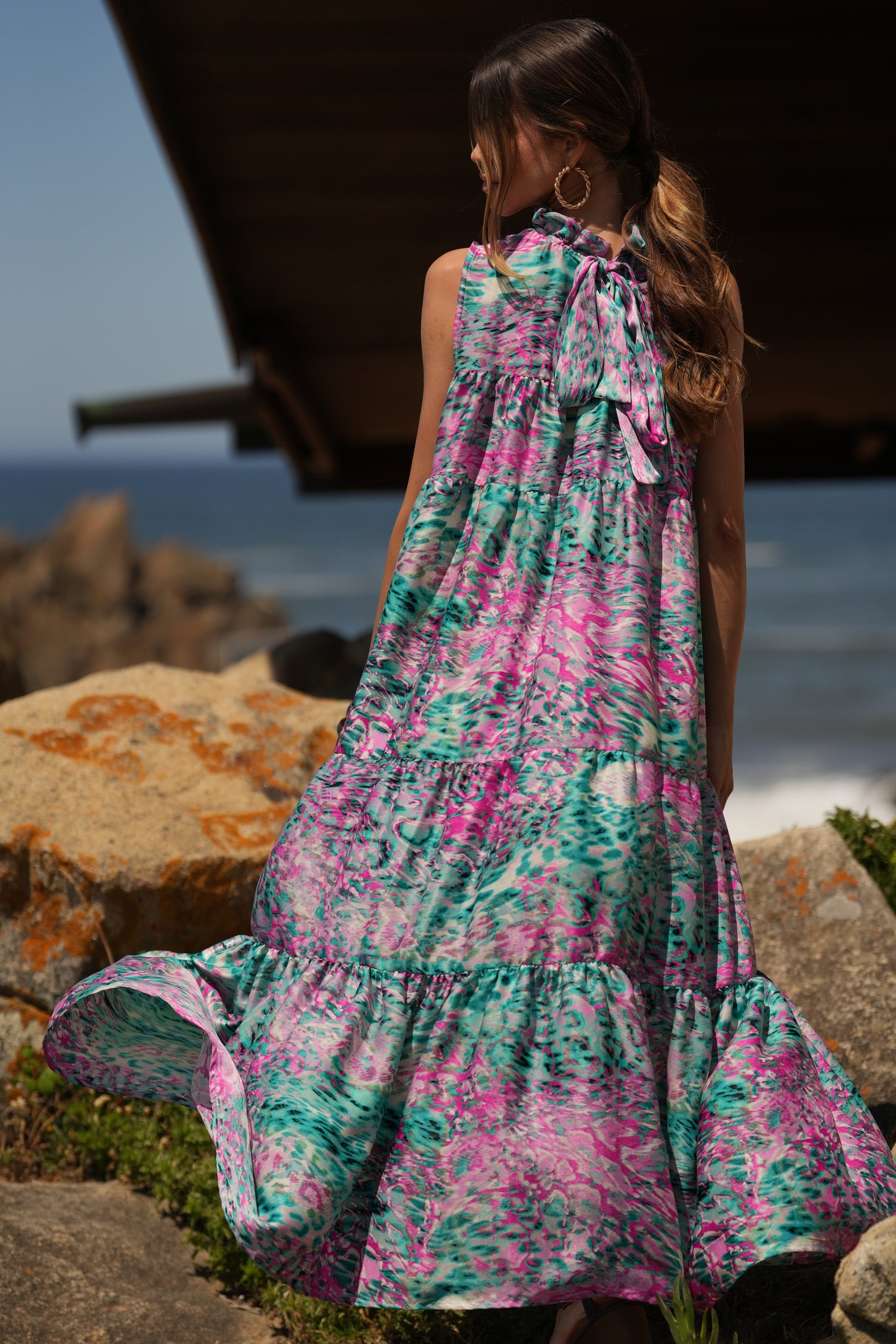Vestido comprido em seda estampada