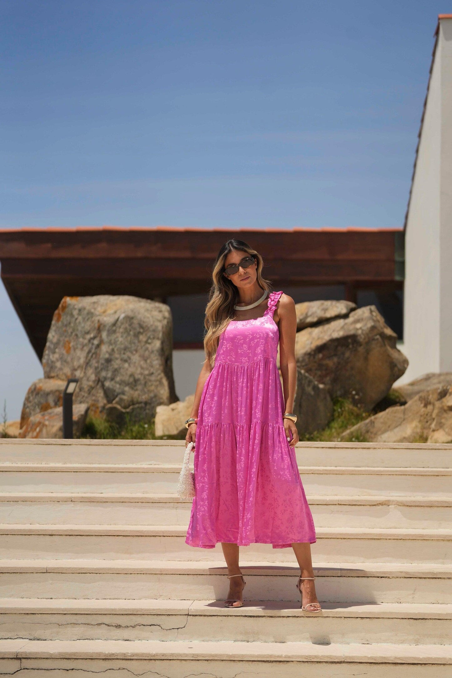 Vestido largo con volante