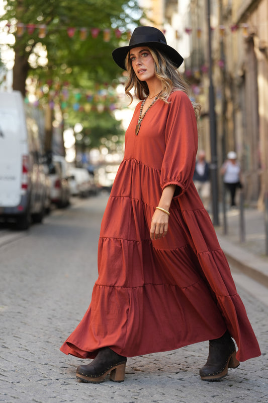 Vestido comprido com folhos