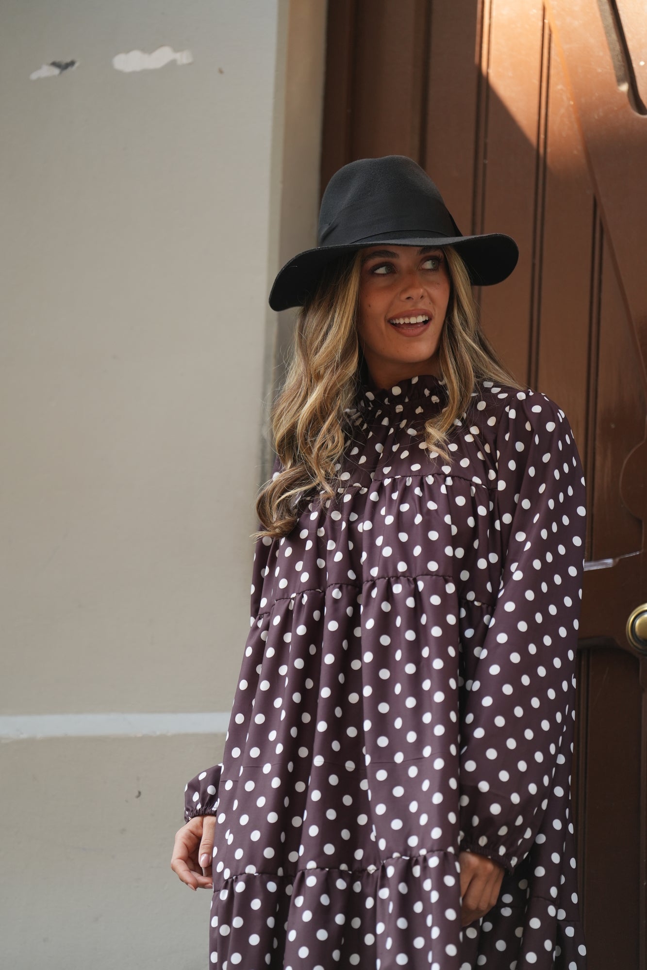 Vestido comprido com folhos