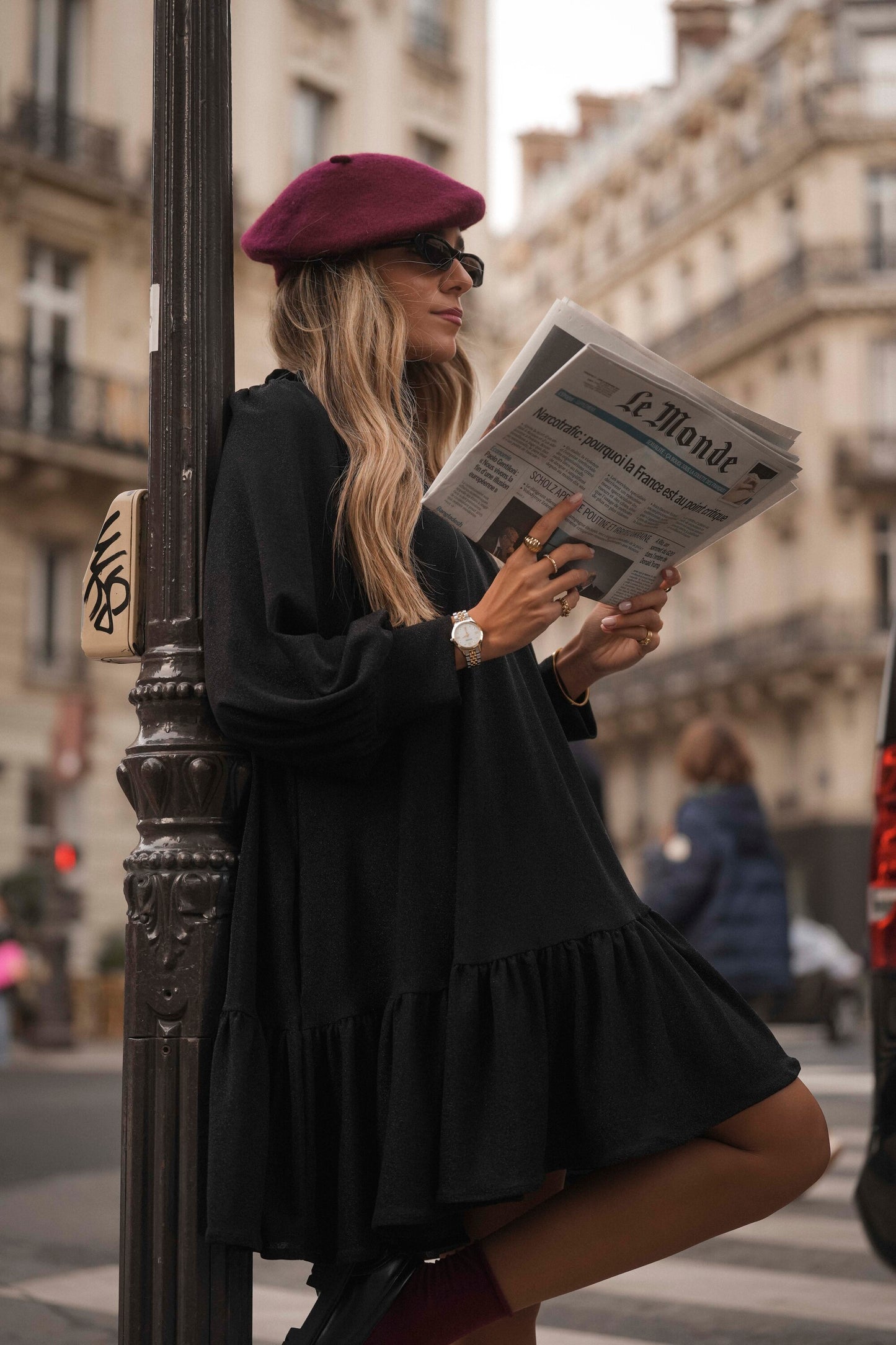 Short dress with printed knit